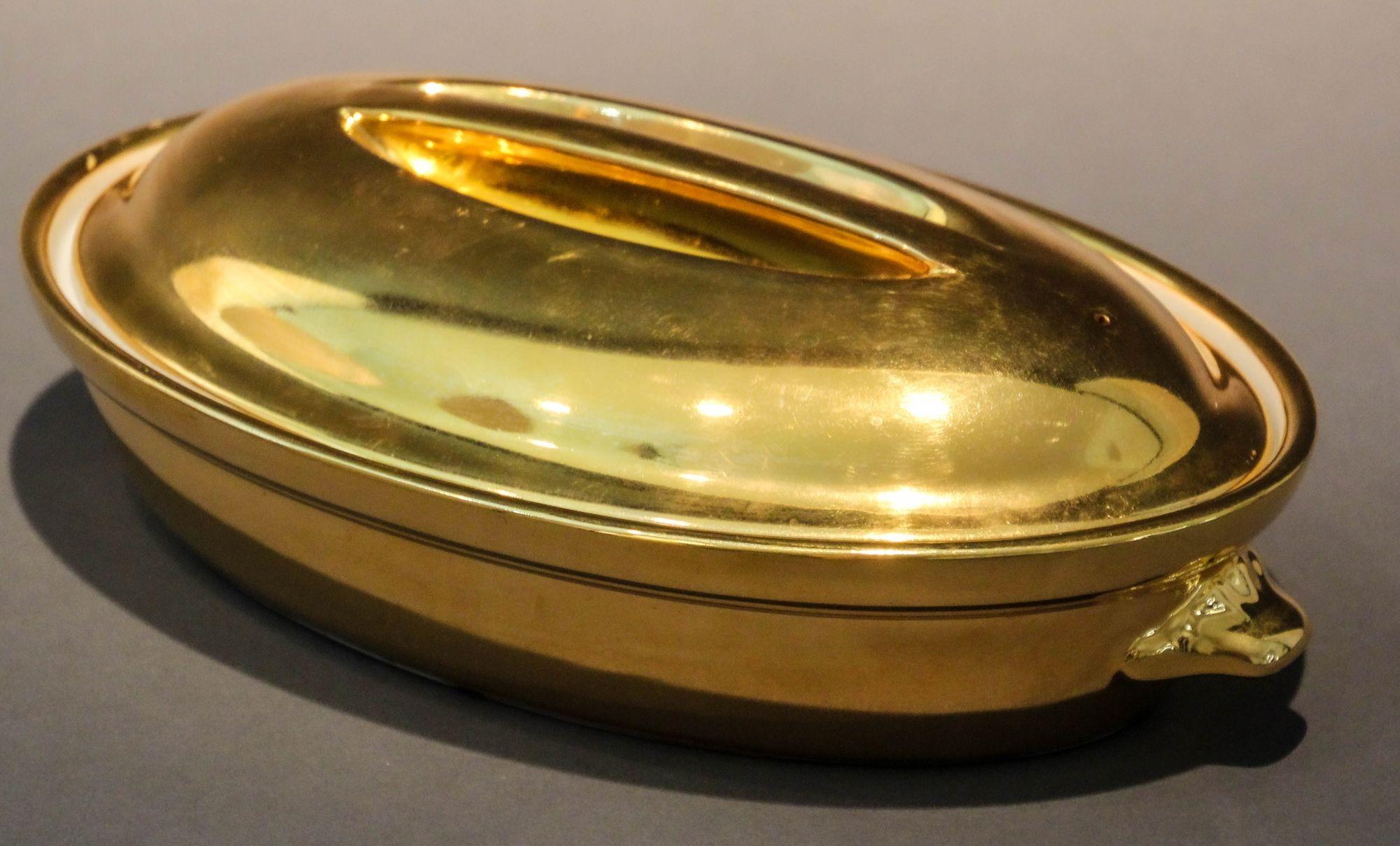 Soupière à couvercle ovale en or lustré Royal Worster, Angleterre en vente 11