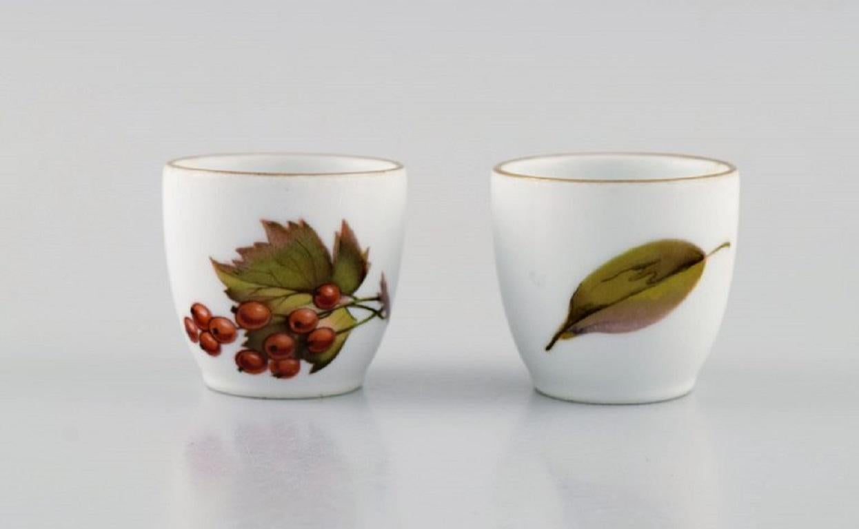 English Royal Worcester, England, Seven Pieces of Evesham Porcelain, 1960s For Sale