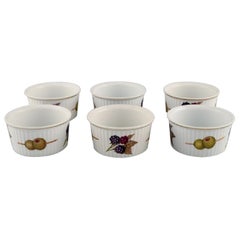 Royal Worcester, Inghilterra, Sei piccole ciotole di porcellana Evesham con frutta