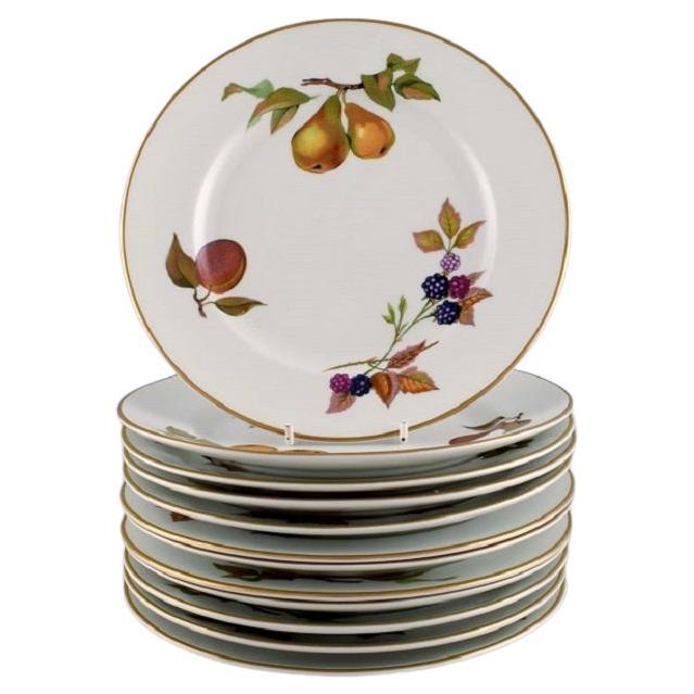 Royal Worcester, England, Twelve Evesham Porcelain Lunch Plates