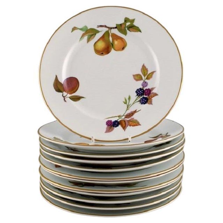 Royal Worcester, England, Twelve Evesham Porcelain Lunch Plates For