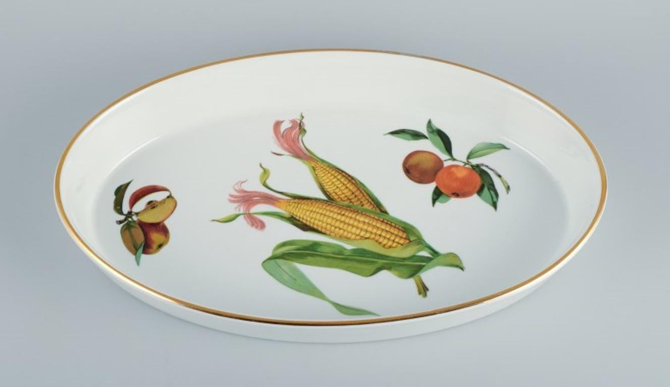 Royal Worcester Evesham Fine Porcelain, England.
Oval casserole dish with corn cob and apples. Golden edge.
1961.
In perfect condition.
Marked.
Dimensions: L 37.0 x H 5.0 cm.