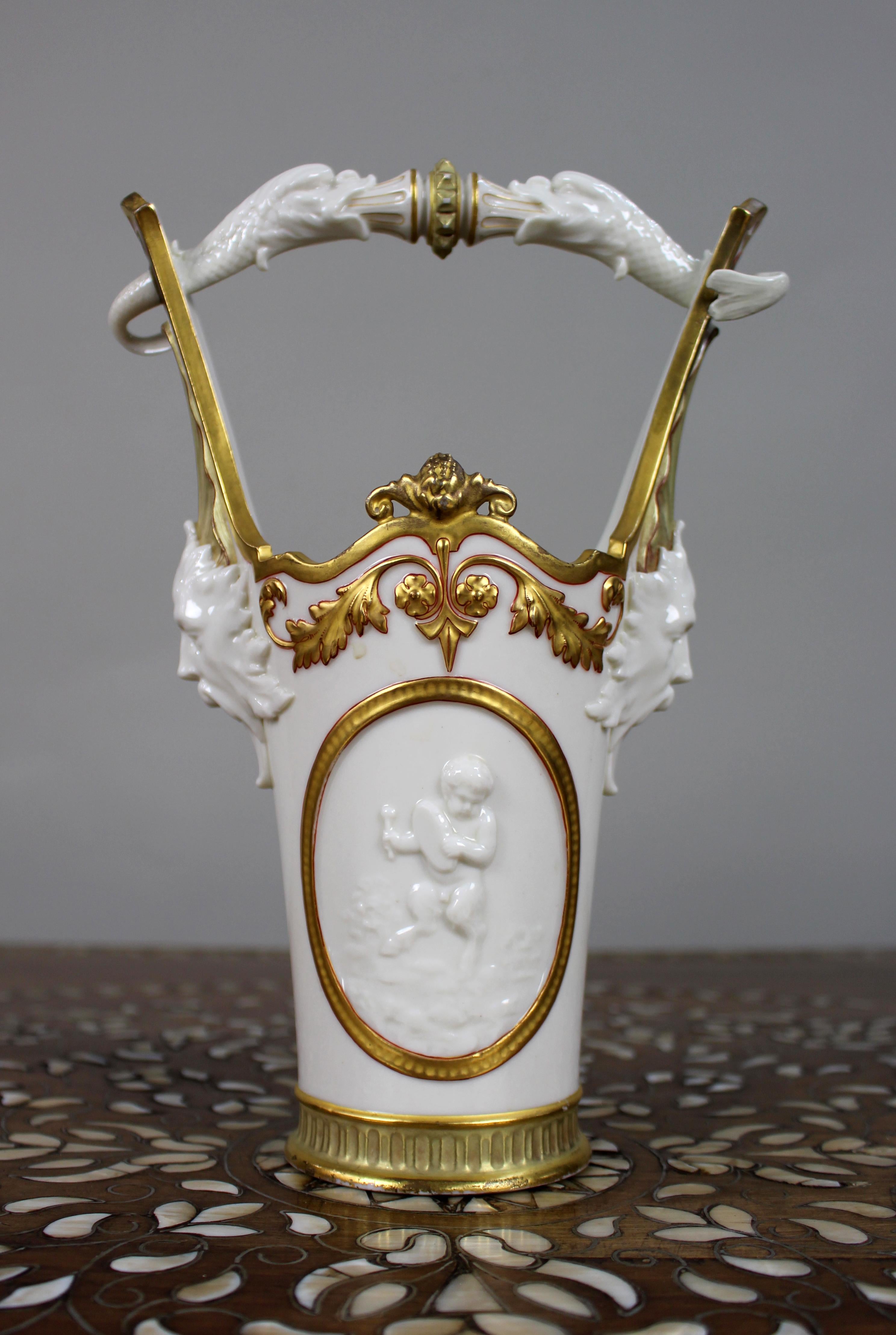 19th Century Royal Worcester Exhibition Vase – Retailed by A.B. Daniell & Son, 1884 For Sale