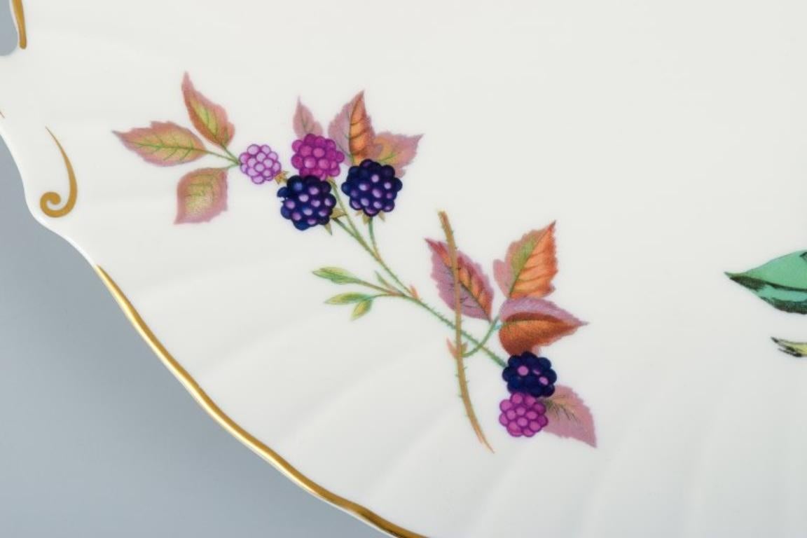 British Royal Worcester Fine Porcelain, Cake Plate with Motifs of Apples and Berries For Sale