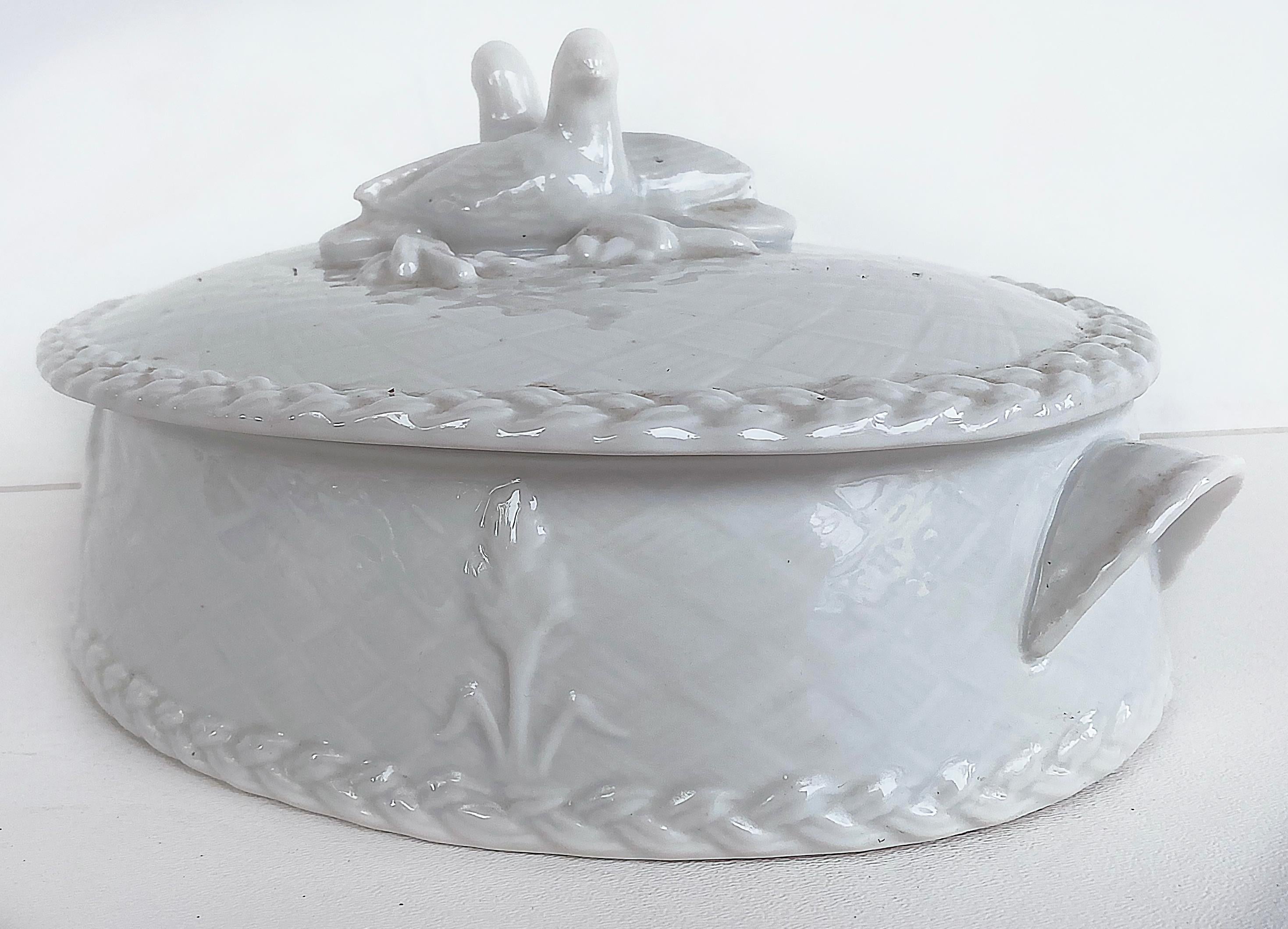 Vernissé Plat à casserole couvert en porcelaine fine de Royal Worcester, Angleterre