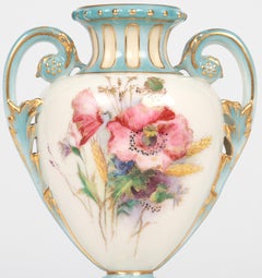 Jarrón de porcelana con dos asas pintado con motivos florales Royal Worcester