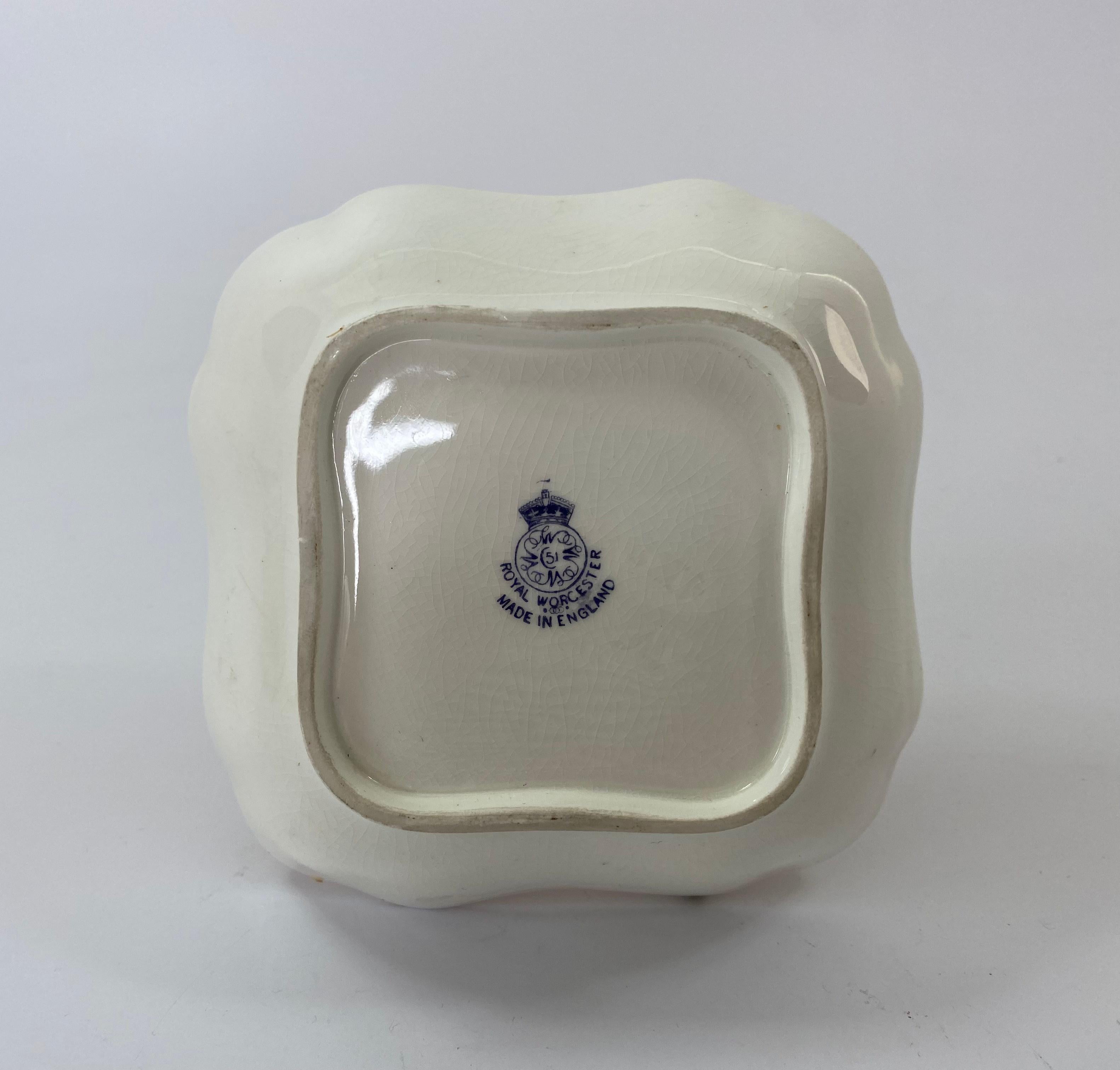Victorian Royal Worcester ‘Fruit’ Porcelain Dish, Ernest Townsend, D. 1934