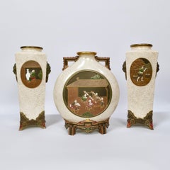 Royal Worcester Garnitur aus 3 Vasen, Japanstil, Hadley und Callowhill, 1873