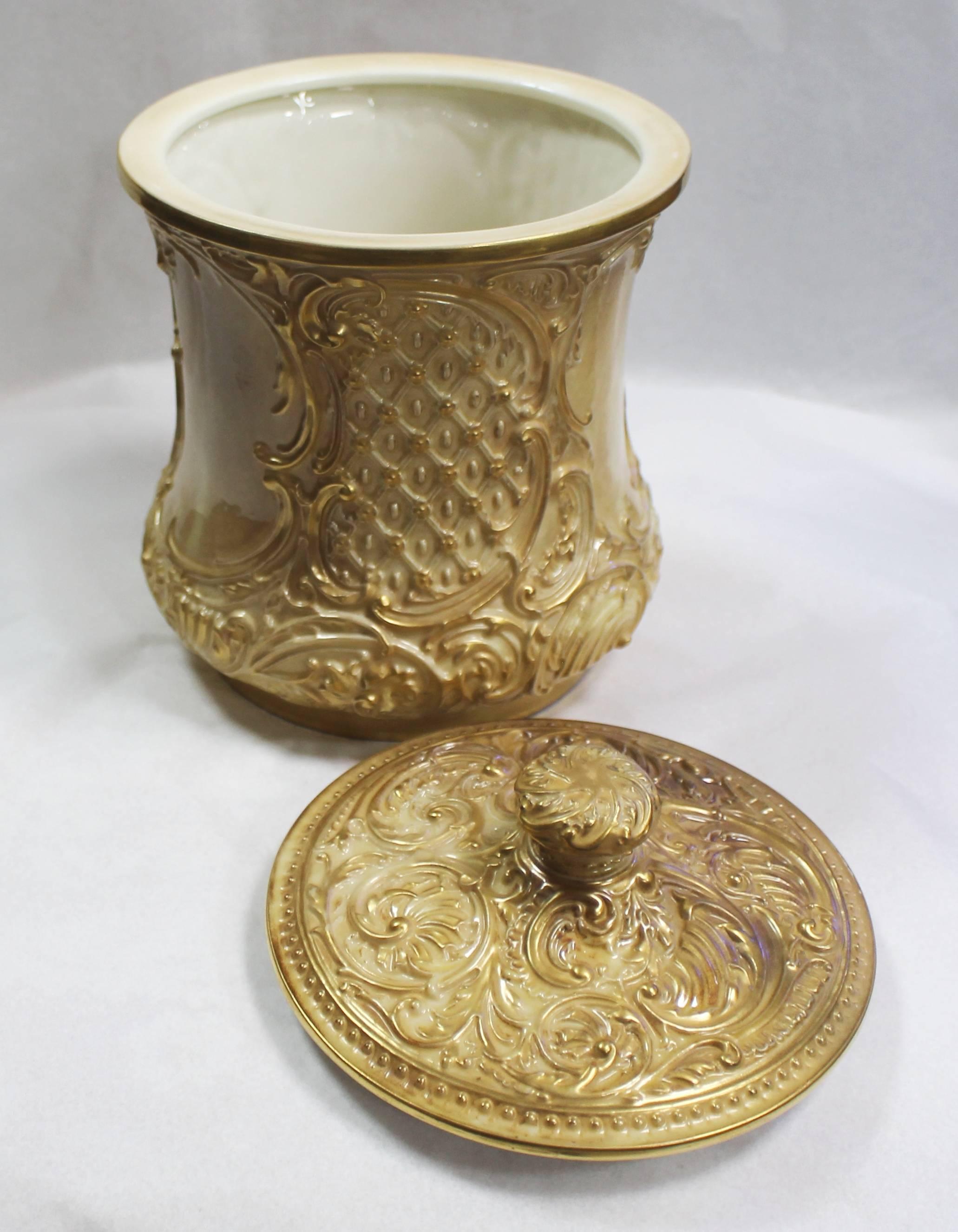 Royal Worcester Gilded Blush Biscuilt Jar & Cover, 1901 1
