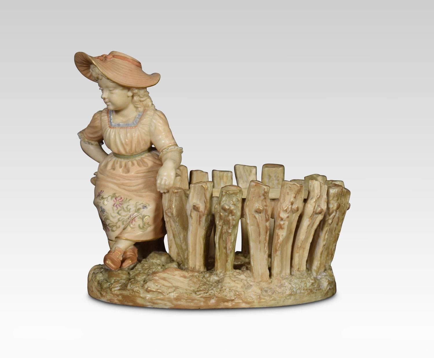Figurine Royal Worcester Hadley représentant une jeune fille appuyée sur une clôture.
Dimensions :
Hauteur 7 pouces
Largeur 7,5 pouces
Profondeur 6 pouces.