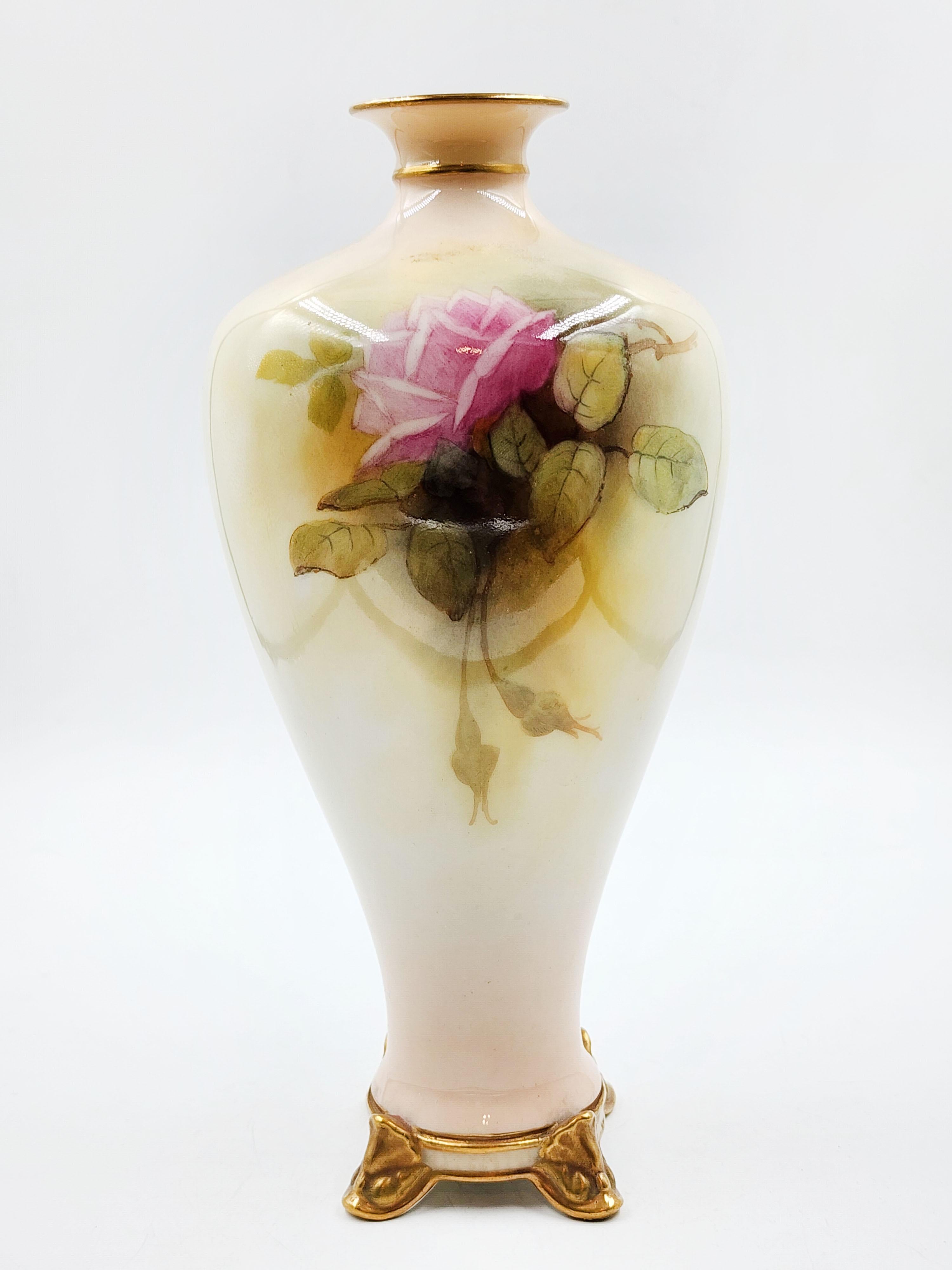 Fatto a mano Vaso in porcellana dipinto a mano Royal Worcester in vendita