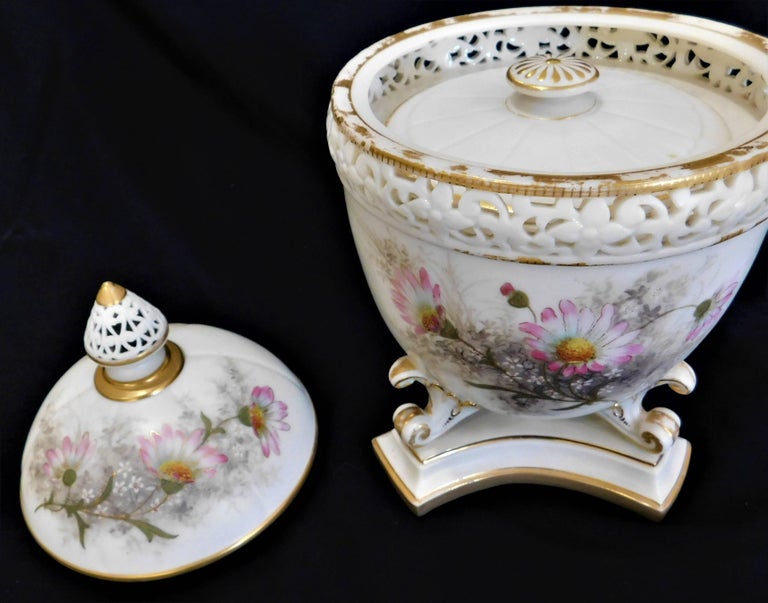 Royal Worcester Lidded Potpourri Porcelain Jar with Lid and Cover For