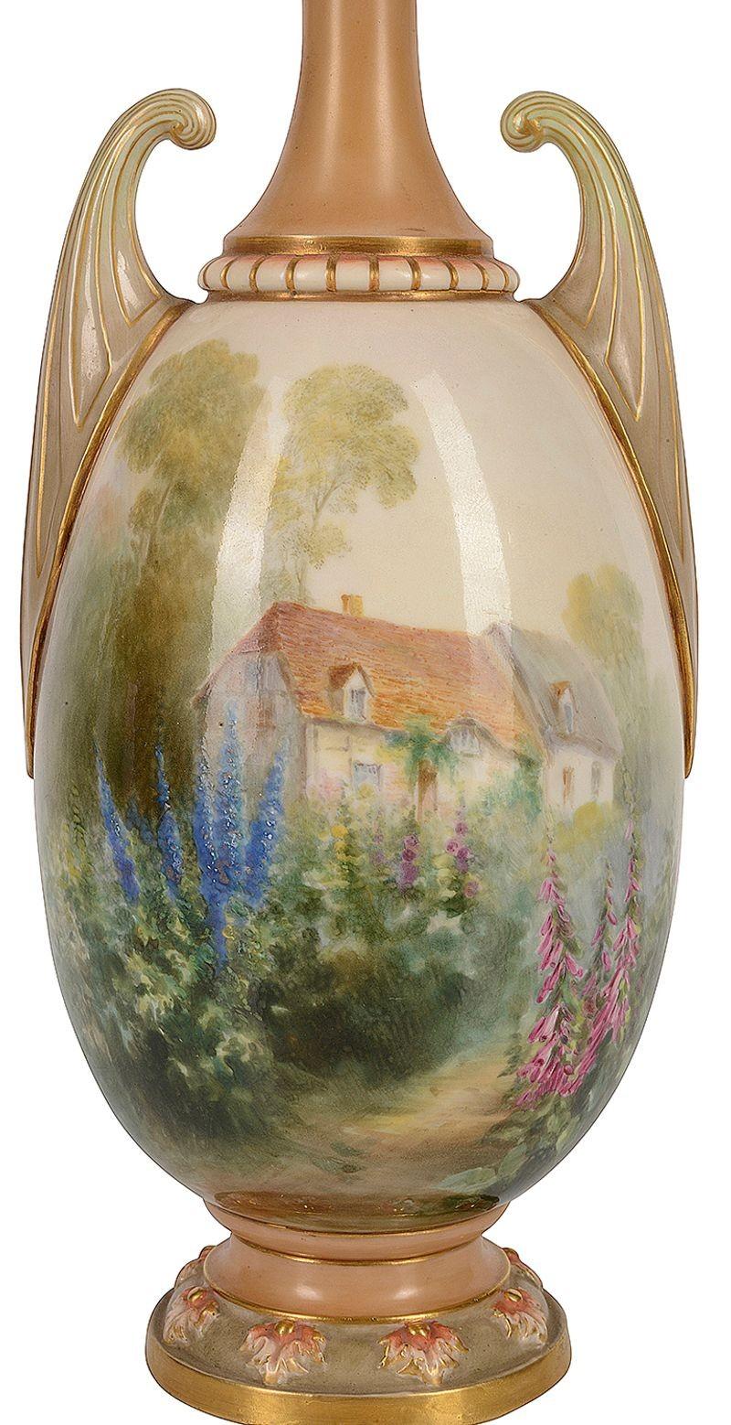 Anglais Vase à couvercle Royal Worcester, représentant un cottage en bois de cervidé, signé Harry Davis en vente