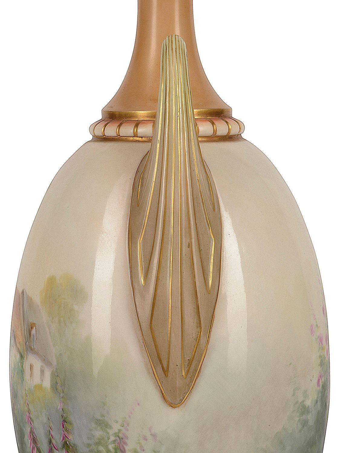 Royal Worcester Lidded Vase, Depicting a Thatched Cottage, Signed Harry Davis In Good Condition For Sale In Brighton, Sussex