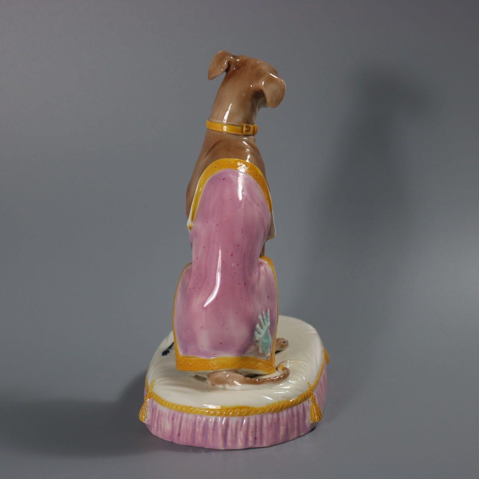 Figura di levriero in maiolica Royal Worcester in vendita 1