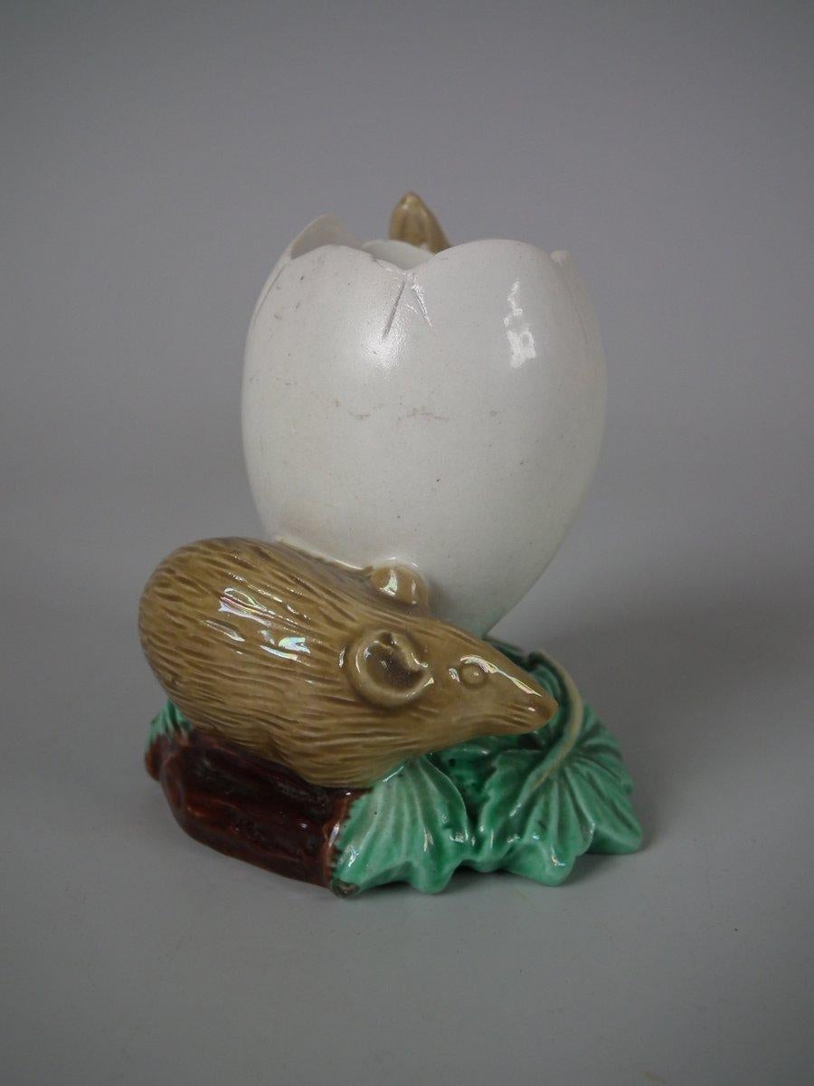 Royal Worcester Majolica Mice and Egg Posy Vase In Good Condition For Sale In Chelmsford, Essex