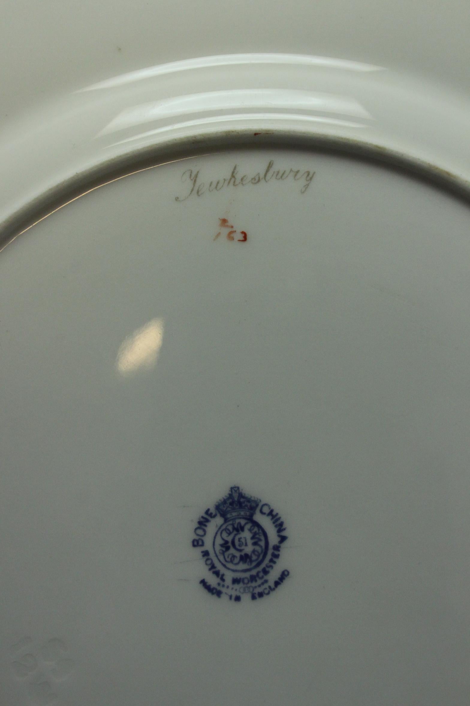 Other Royal Worcester plate painted by Raymond Rushton For Sale