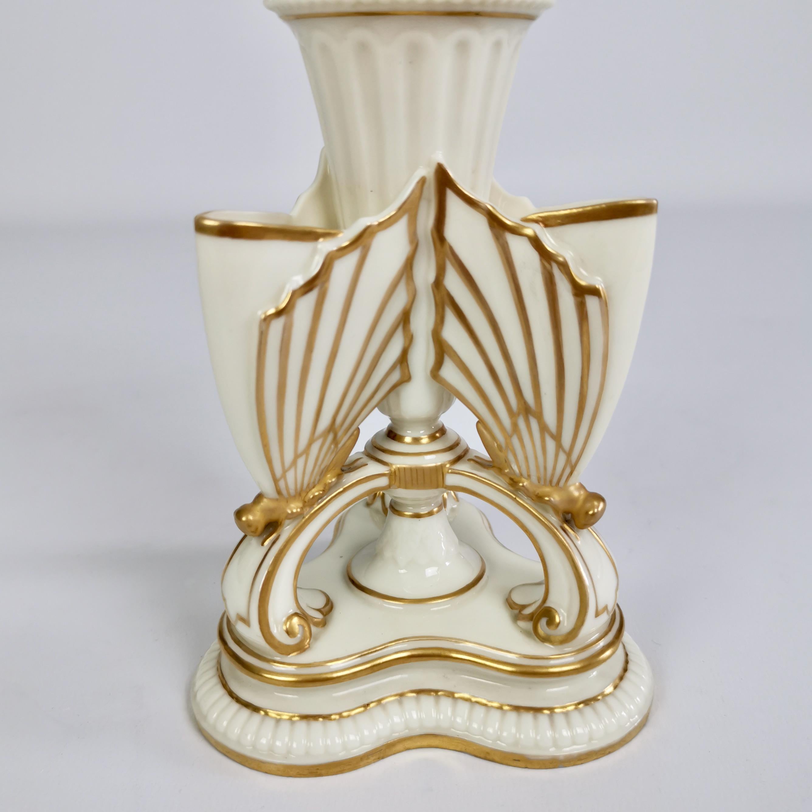 Royal Worcester Porcelain Butterfly Vase, White with Gilt, Victorian 1868 In Good Condition For Sale In London, GB