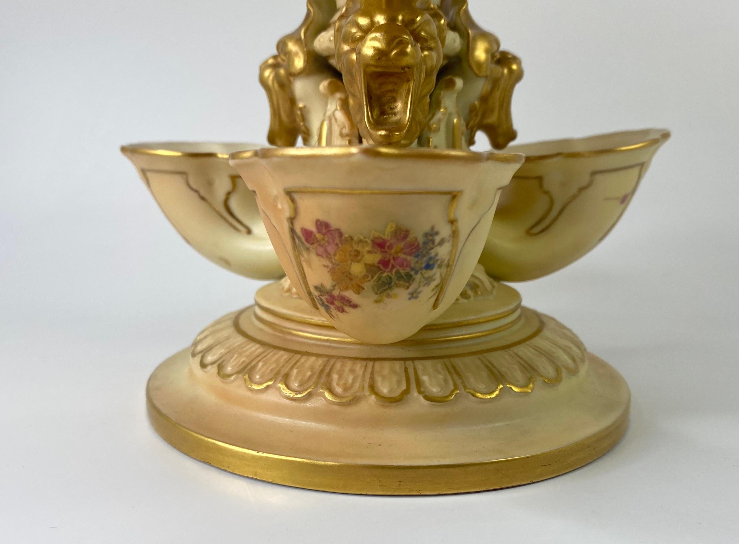 Royal Worcester Porcelain ‘Flower Bowl’, Dated 1912 4