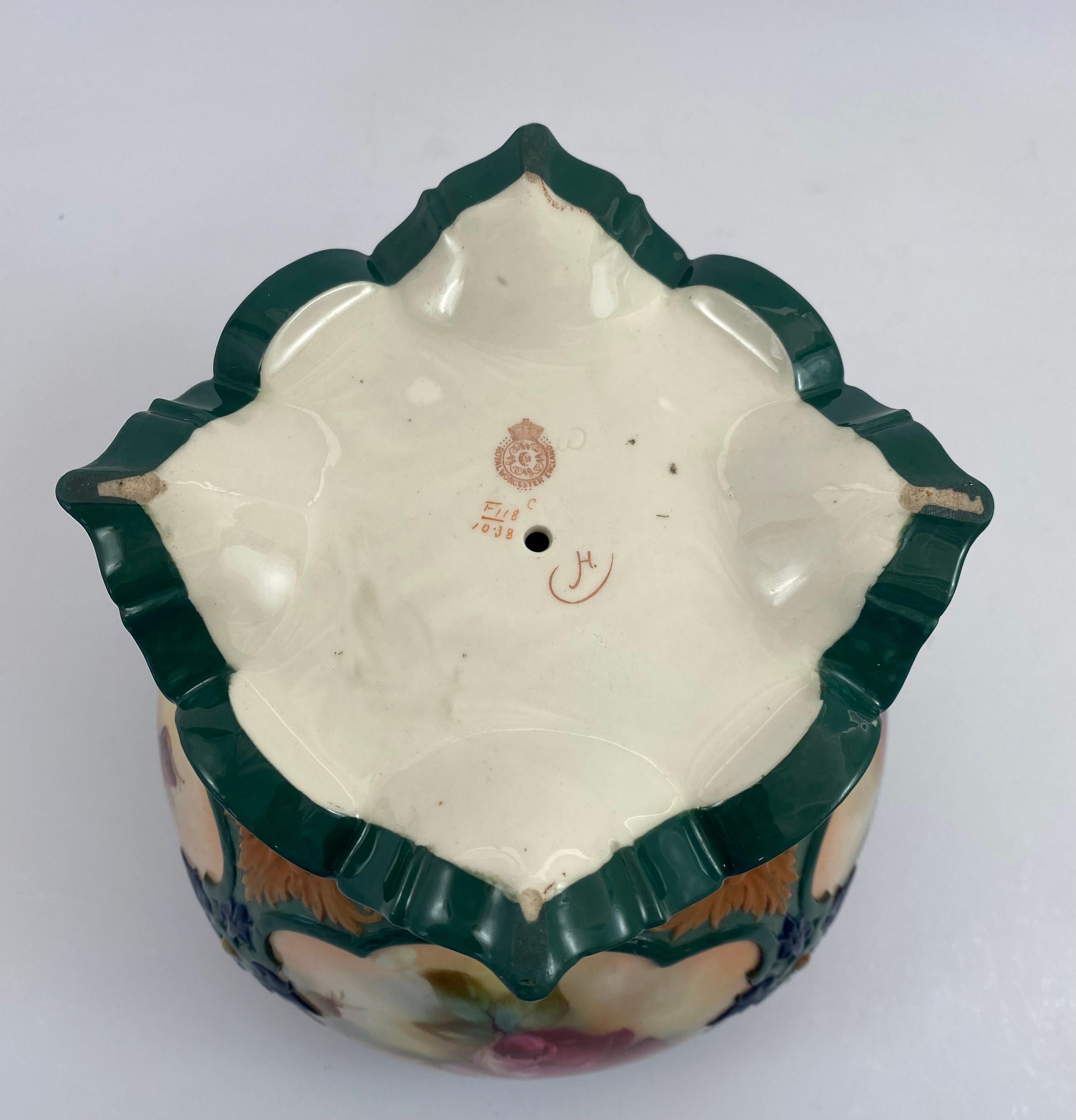 Royal Worcester Porcelain Jardiniere, ‘Roses’, Dated 1907 4