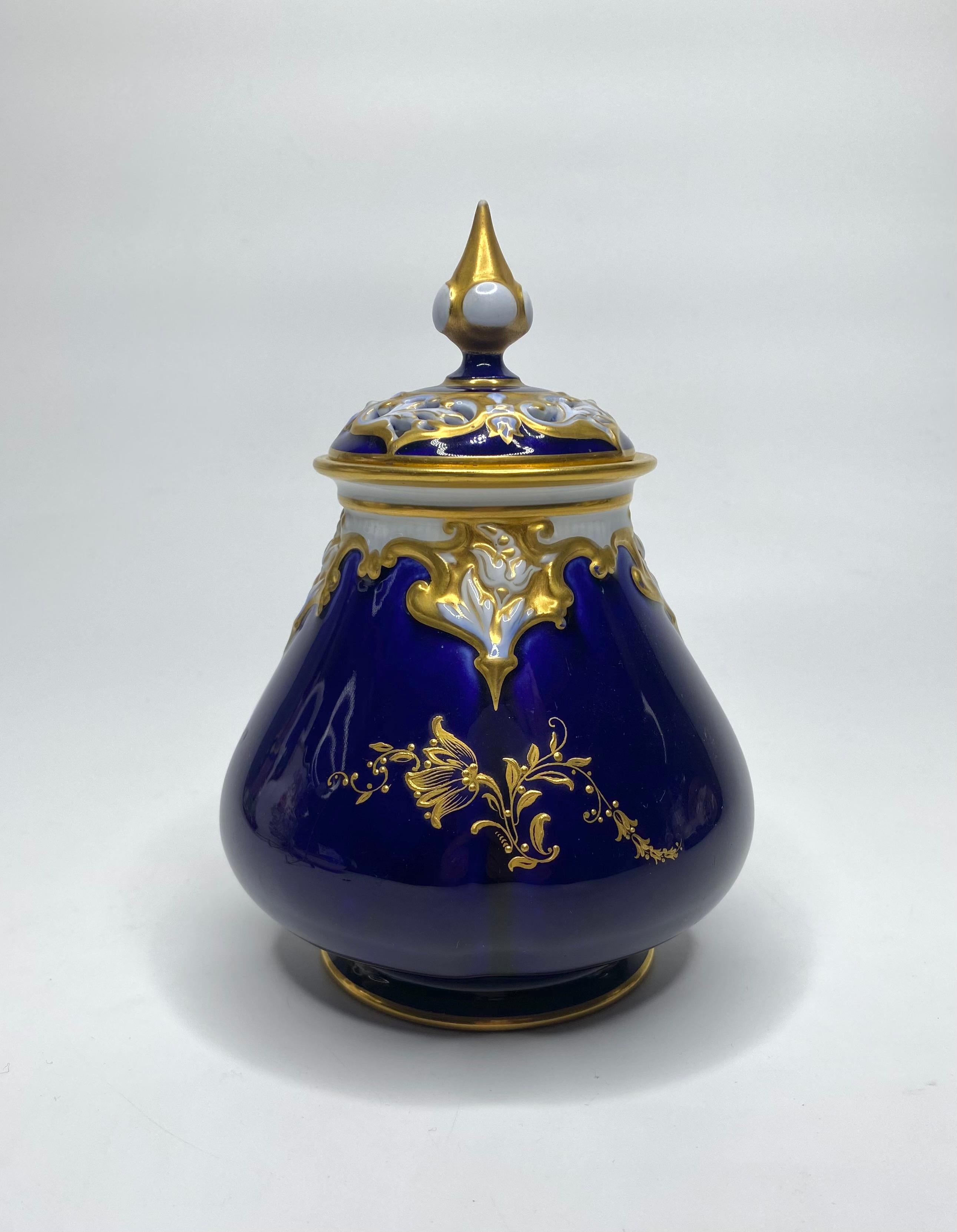 Victorian Royal Worcester porcelain pot pourri. Richard Sebright, d. 1913. For Sale