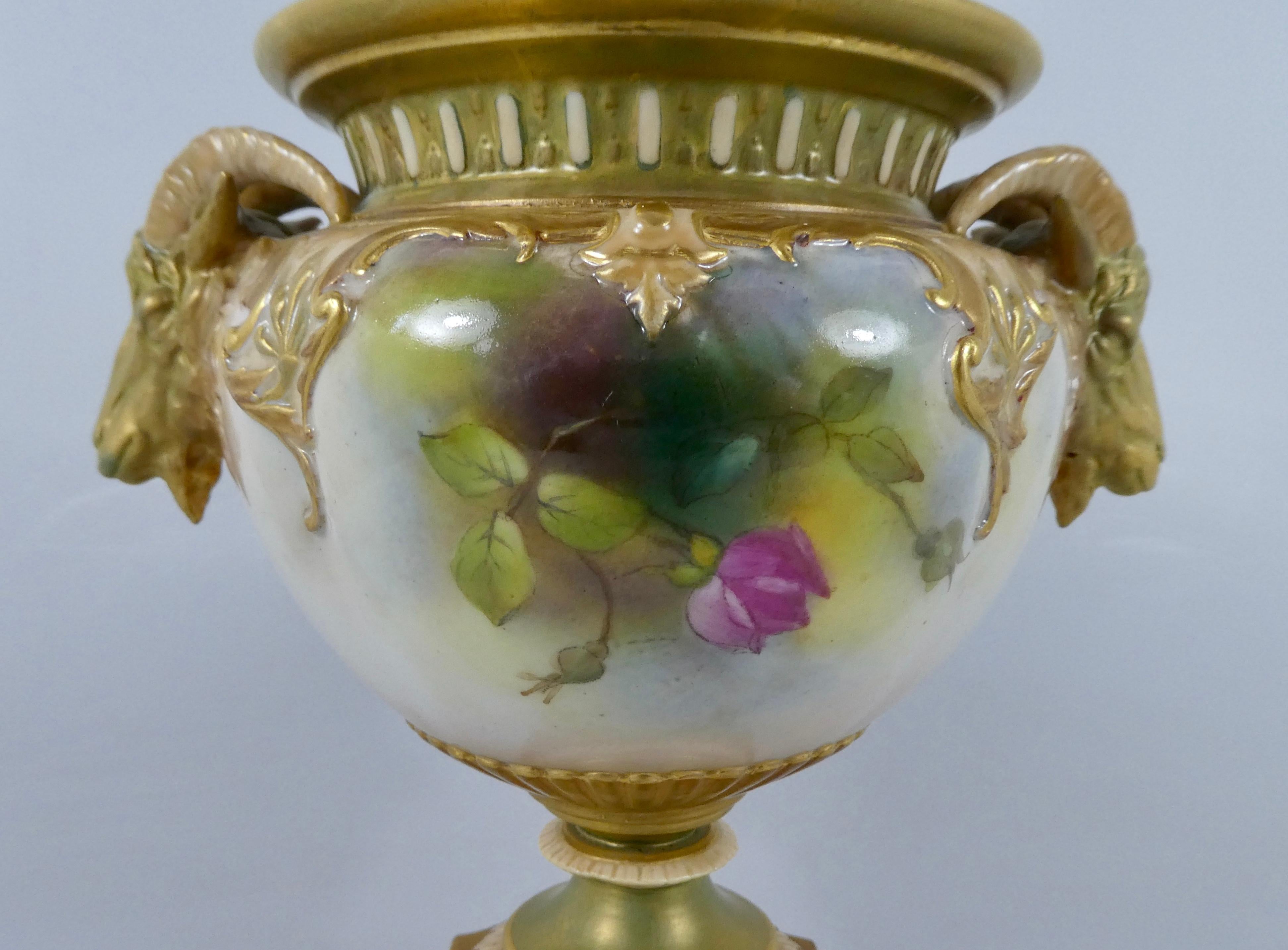 Royal Worcester Porcelain Vase, Dated 1917 1