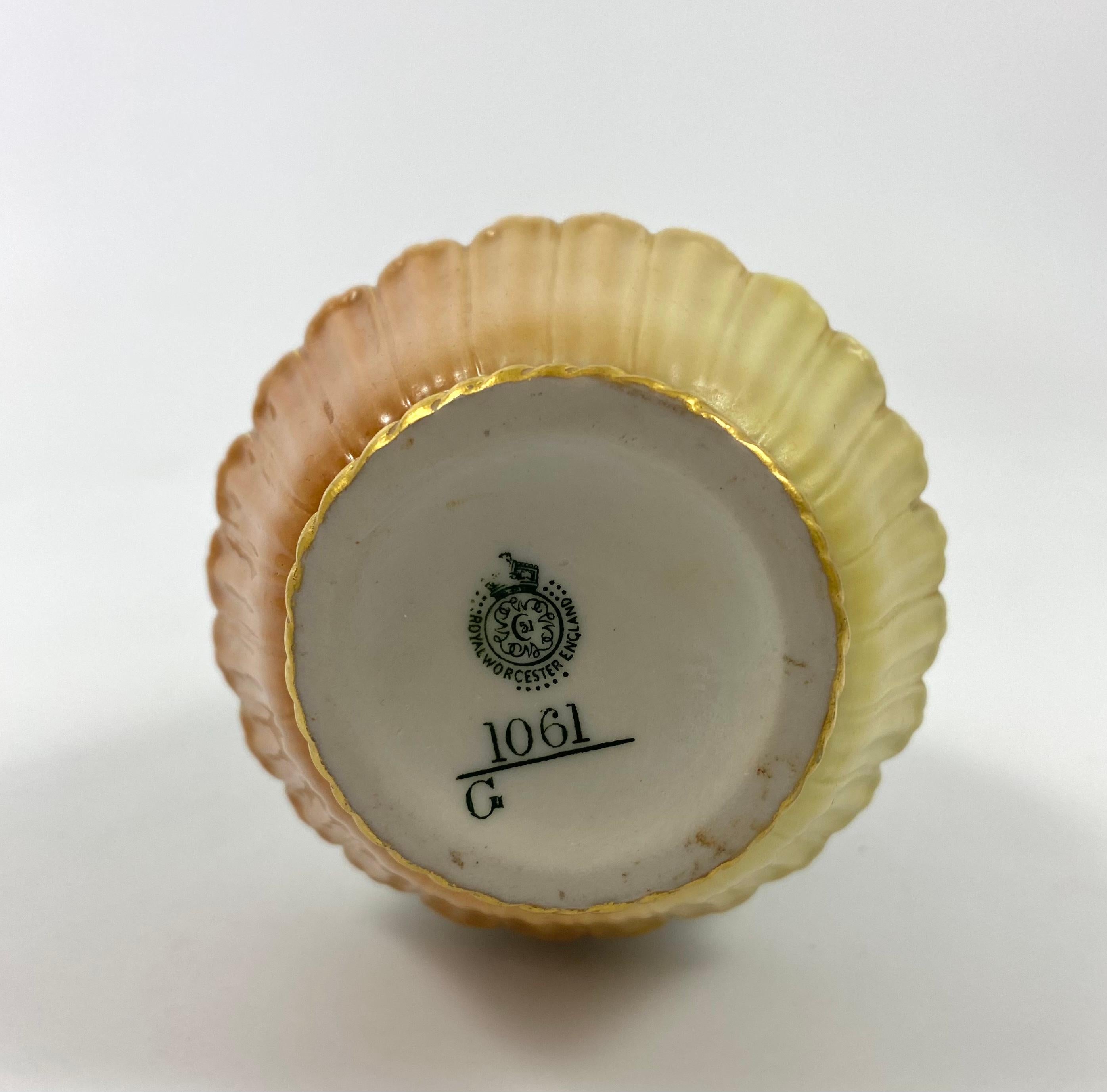 Royal Worcester Porcelain Vase, Sheep, Harry Davis, Dated 1909 4