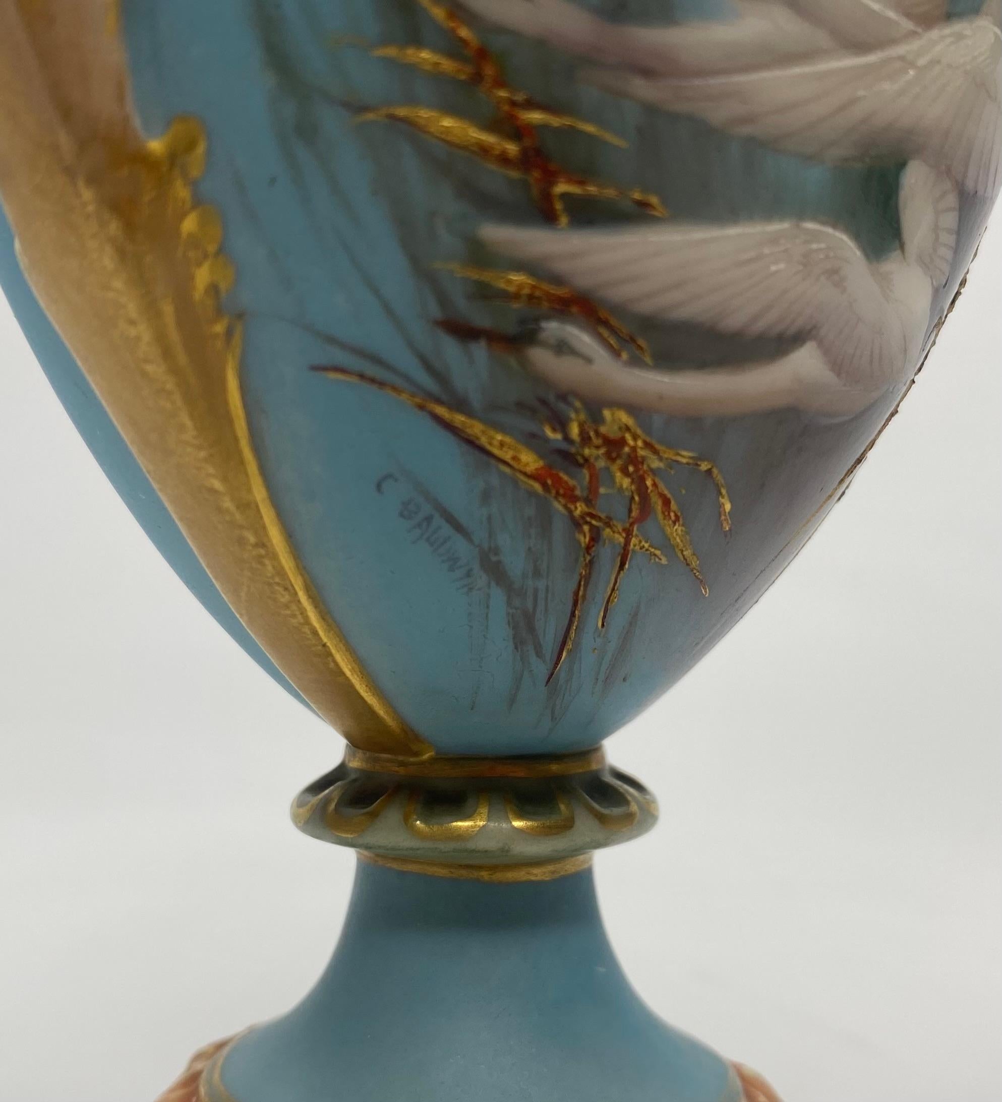 Royal Worcester porcelain vases. Swans by Charles Baldwyn, d. 1904. For Sale 3