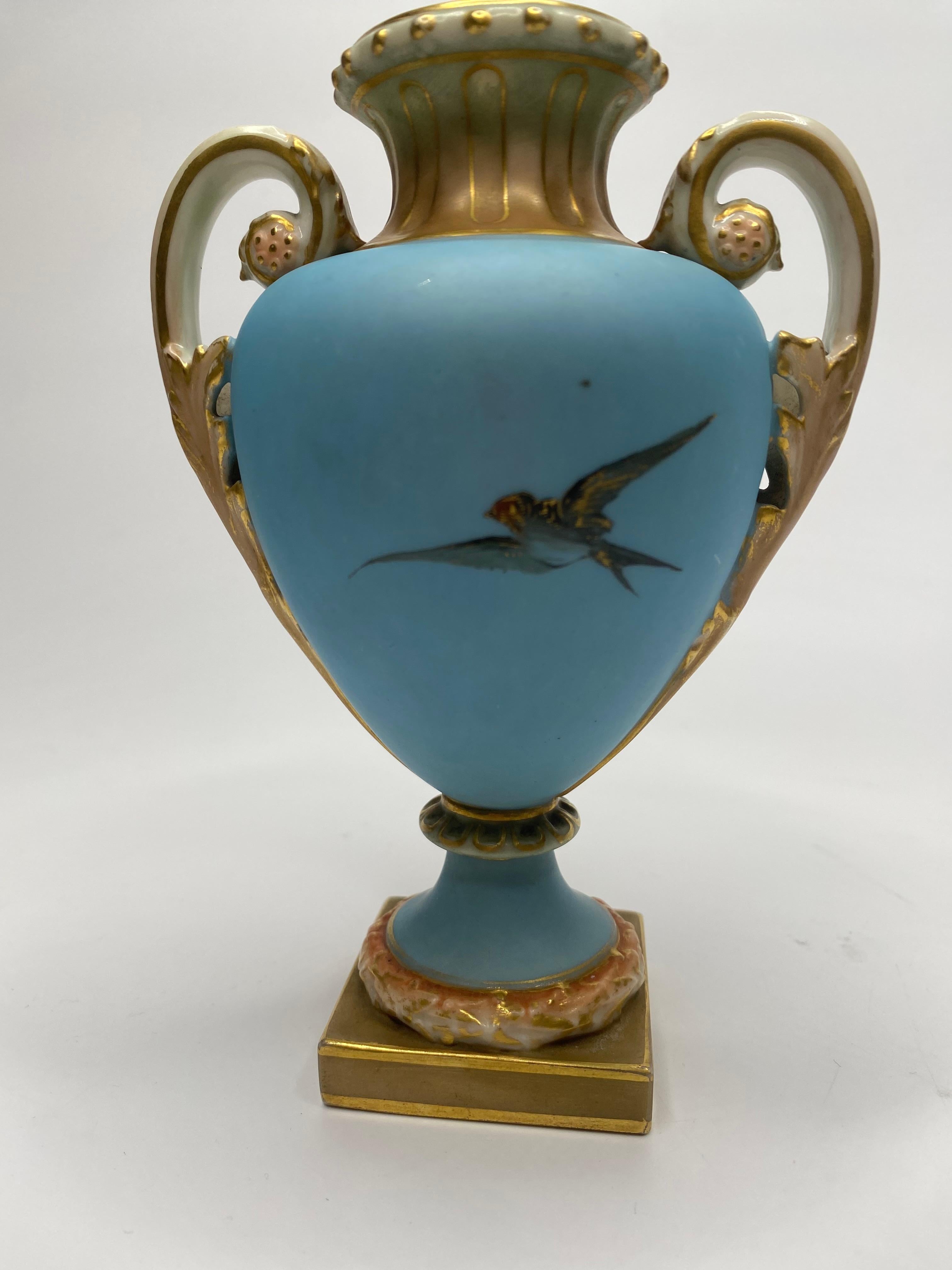 Royal Worcester porcelain vases. Swans by Charles Baldwyn, d. 1904. For Sale 6