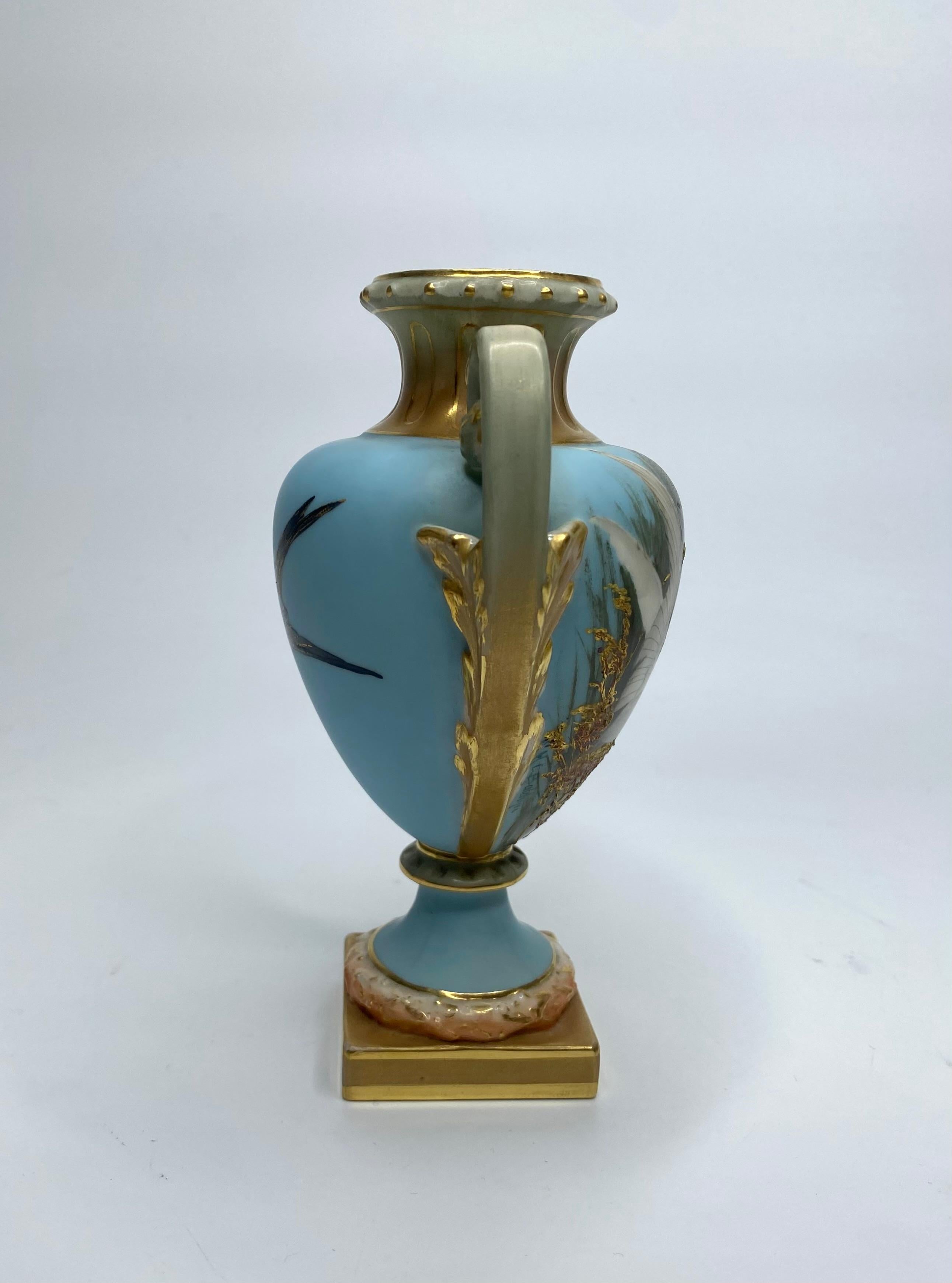Royal Worcester porcelain vases. Swans by Charles Baldwyn, d. 1904. For Sale 1