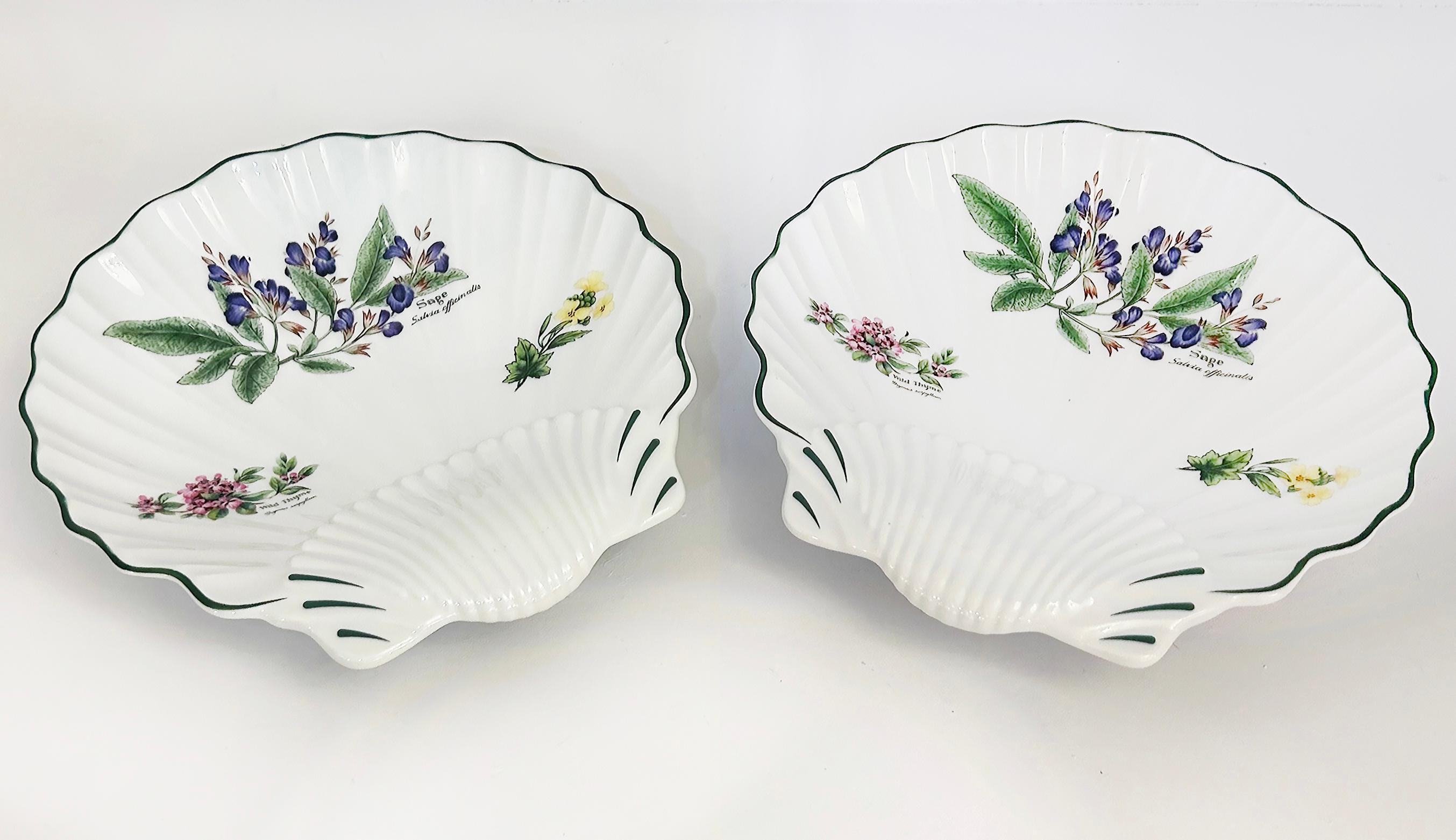 Royal Worcester Porcelain Wild Thyme Sage Plates Pair, England  For Sale 2