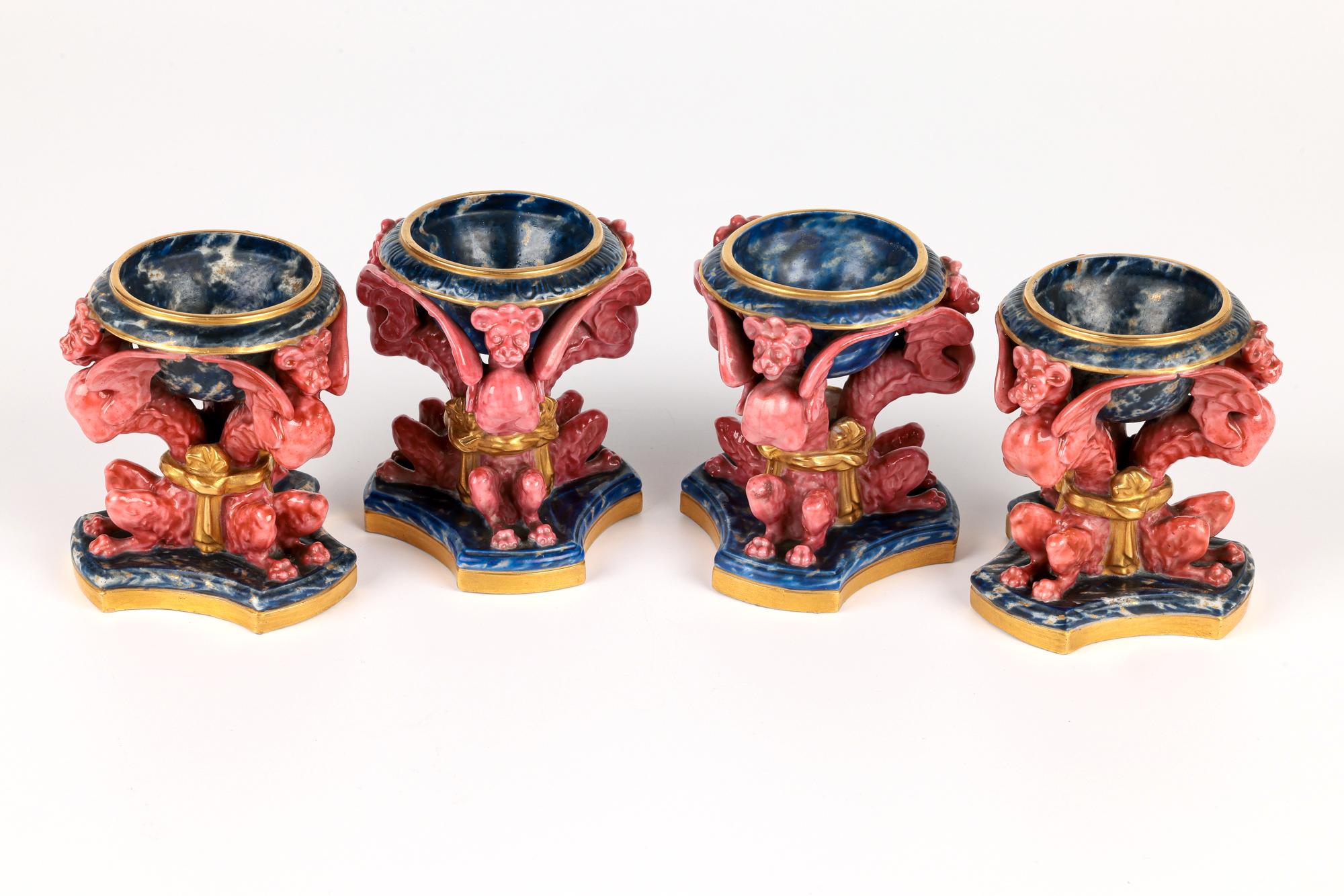 Royal Worcester Raro juego de porcelana Grifo alado Sal de mesa jaspeada en venta 2