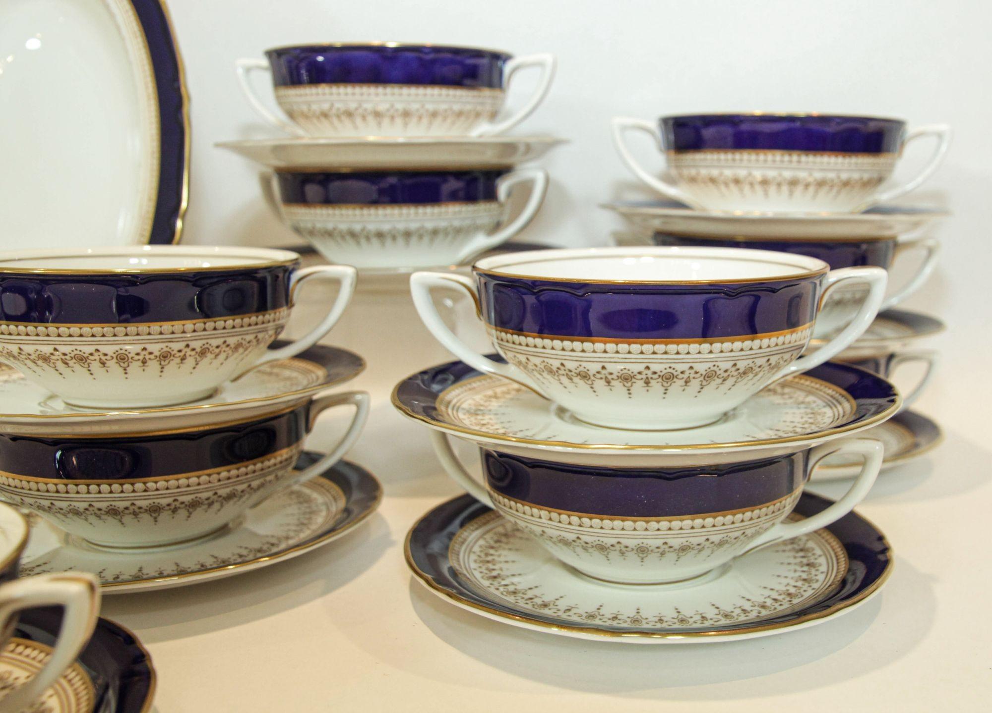 Royal Worcester Juego de 83 Piezas de Vajilla de Hueso Azul Regencia Inglaterra en venta 3