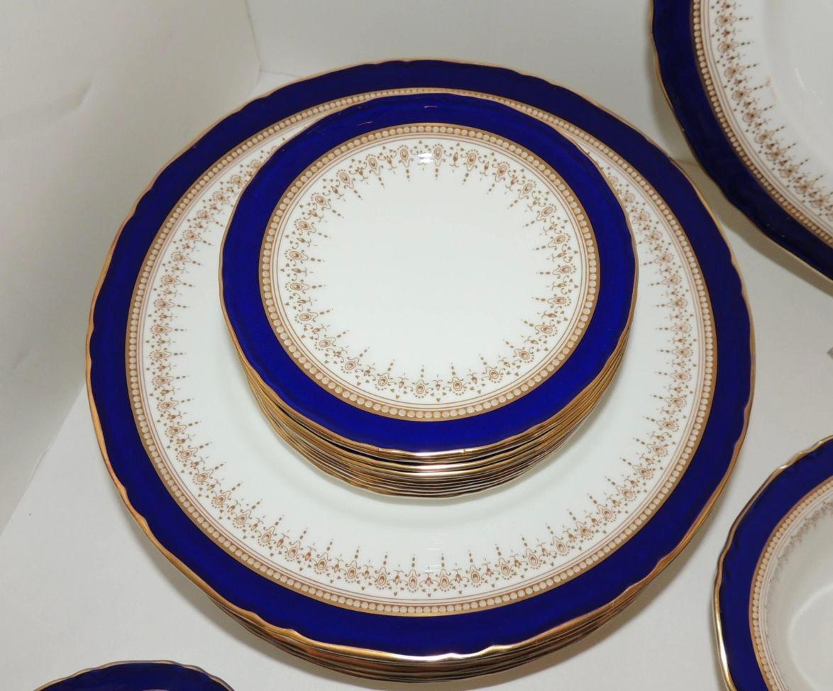 Royal Worcester Juego de 83 Piezas de Vajilla de Hueso Azul Regencia Inglaterra en venta 4