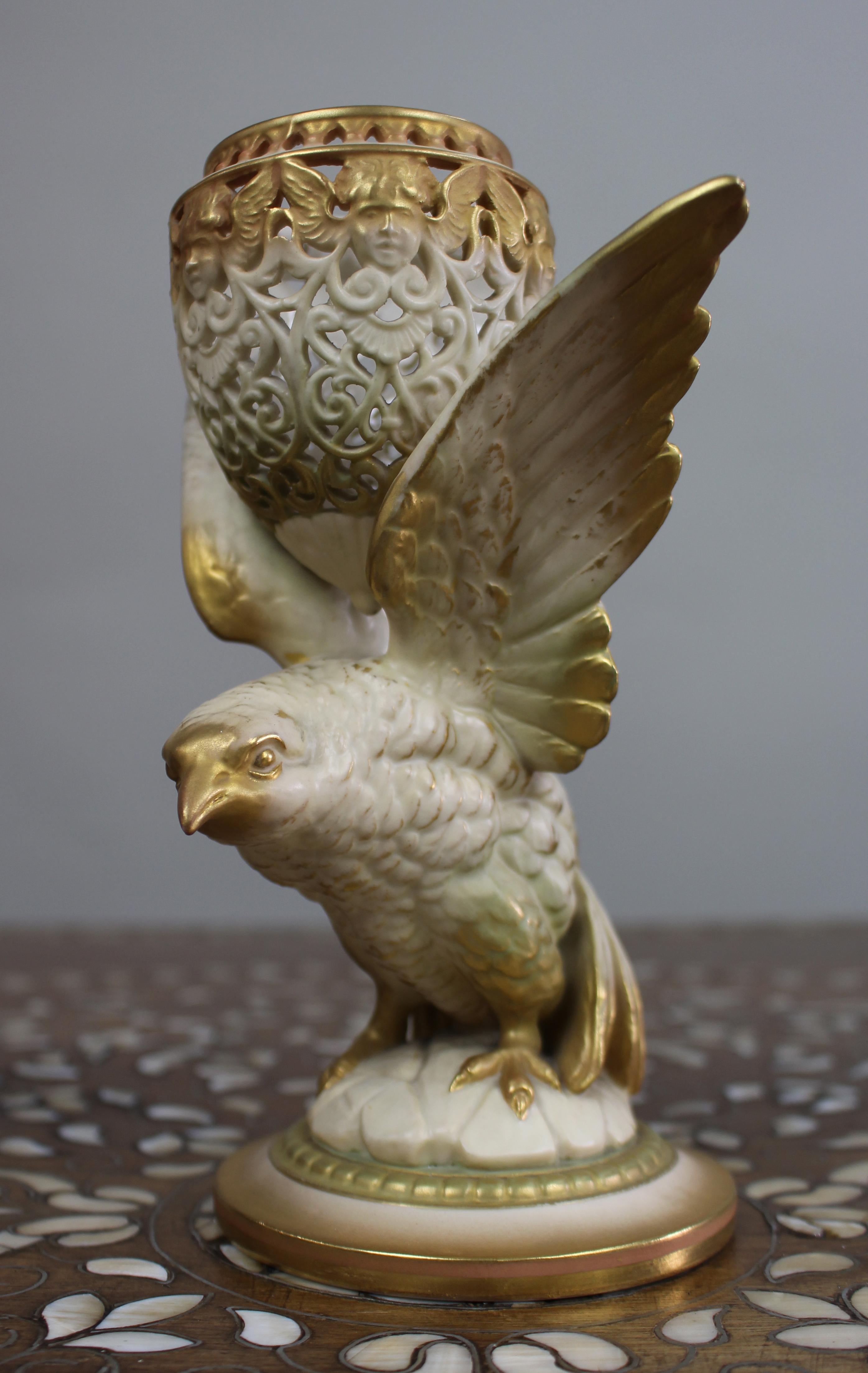 British Royal Worcester Reticulated Pot Pourri Vase c.1923 For Sale