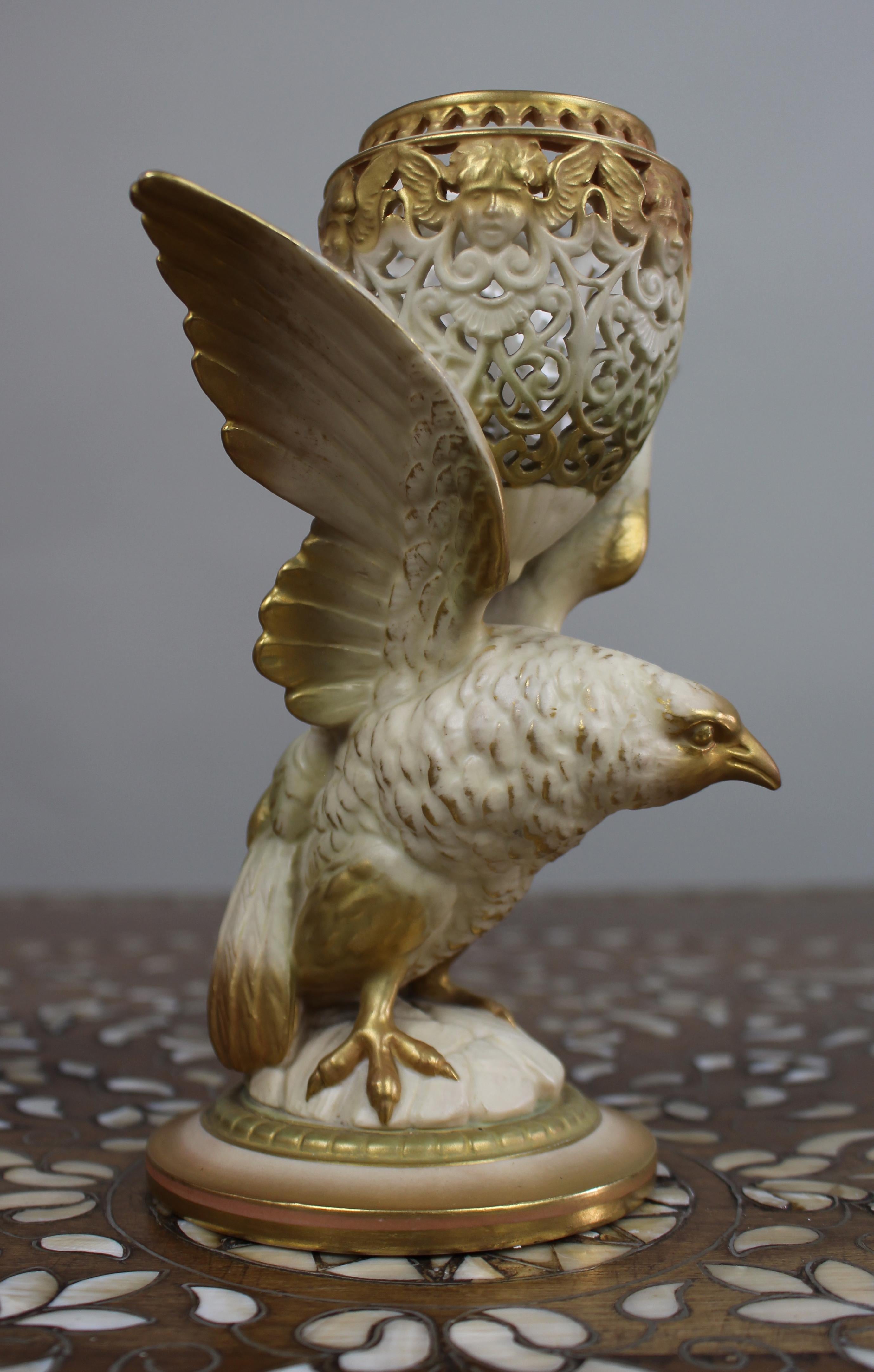 20th Century Royal Worcester Reticulated Pot Pourri Vase c.1923 For Sale