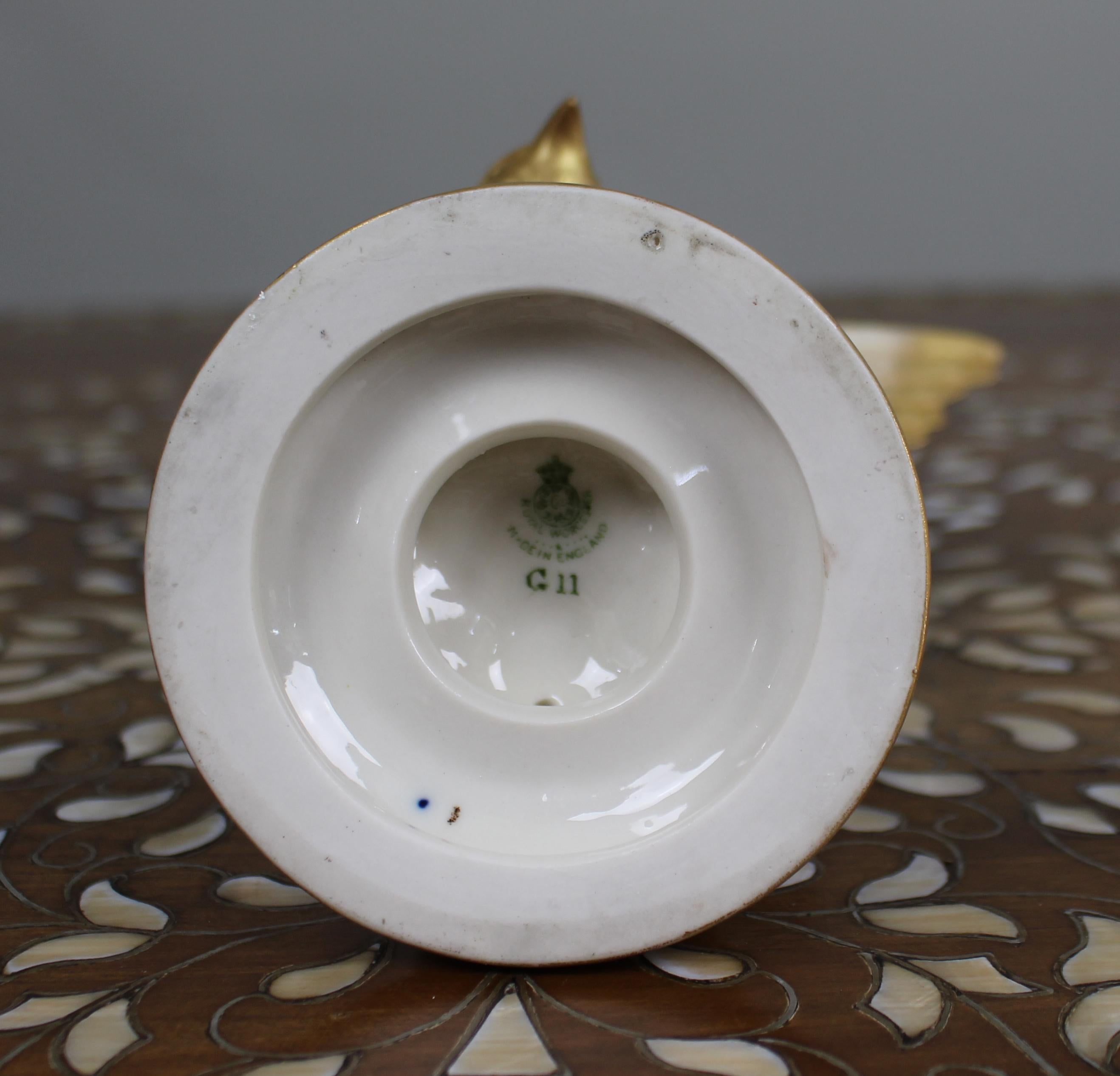 Royal Worcester Reticulated Pot Pourri Vase c.1923 For Sale 2