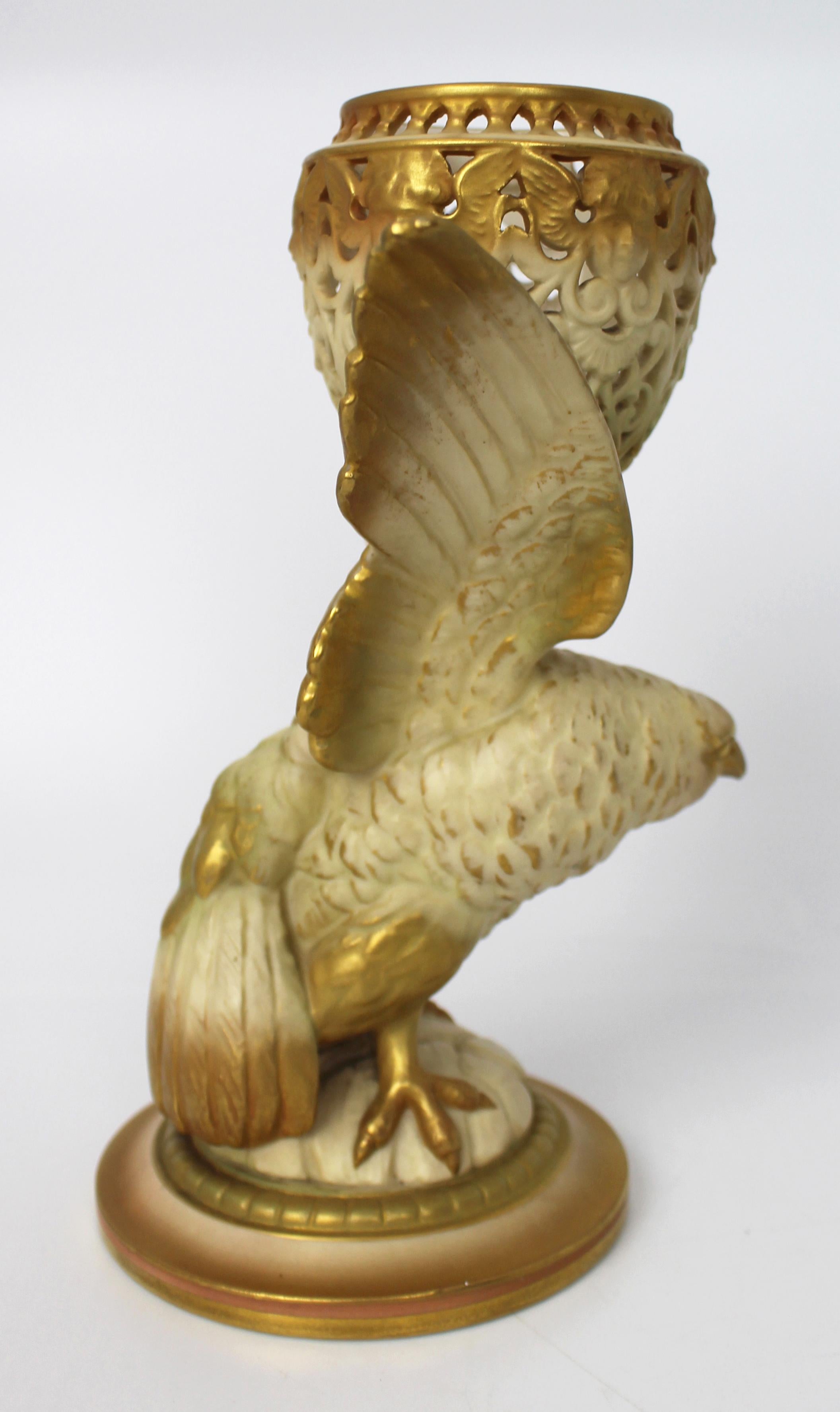 20th Century Royal Worcester Reticulated Pot Pourri Vase, Model G11, England, 1923 For Sale
