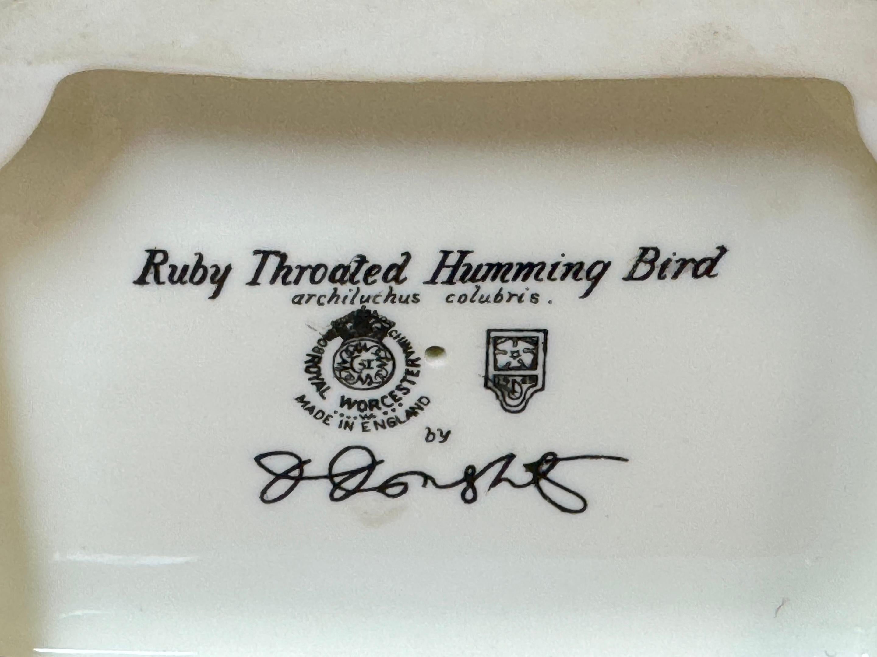Colibrí garganta de rubí Royal Worcester de Dorothy Doughty con caja personalizada en venta 4