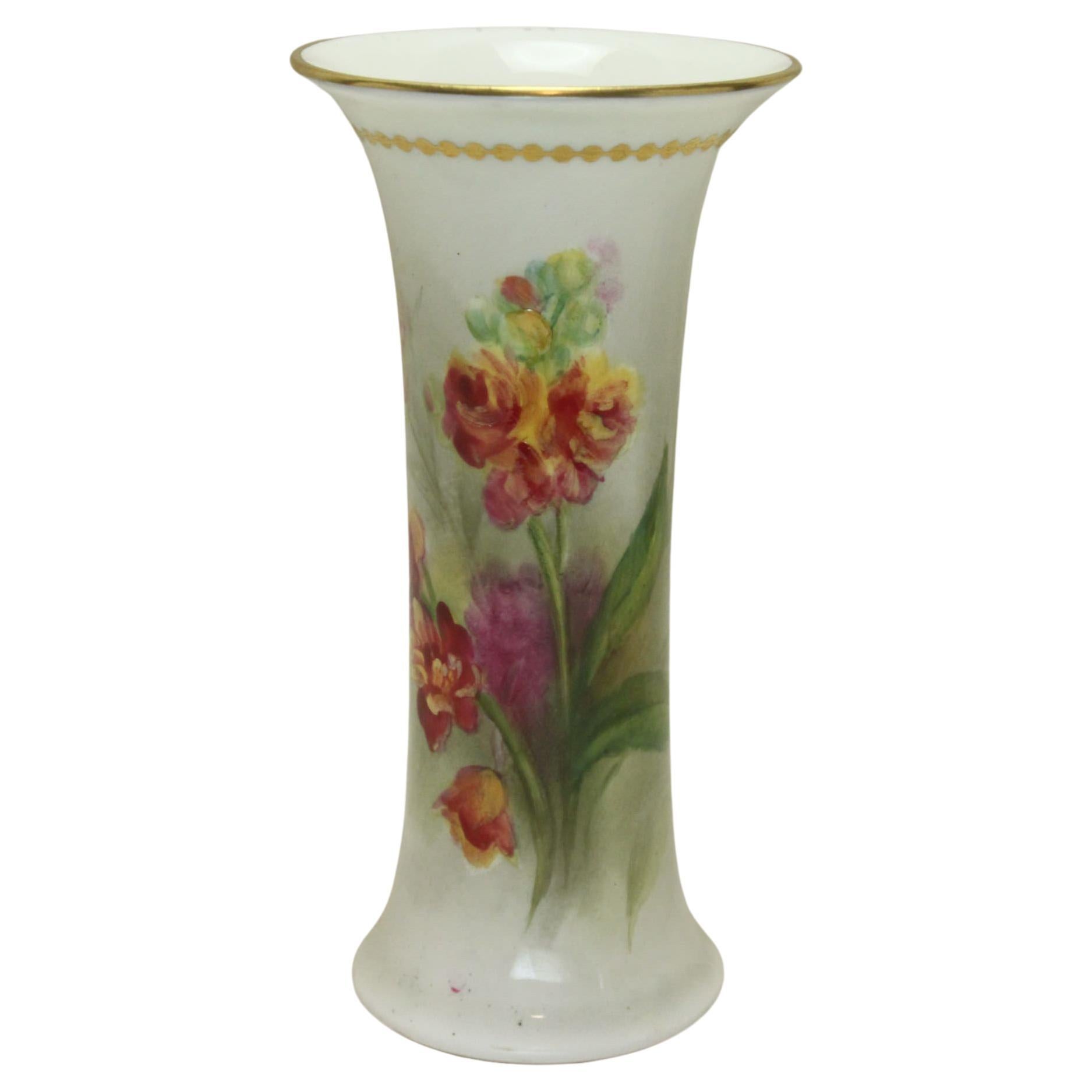 Vase Royal Worcester peint par Kitty Blake en vente