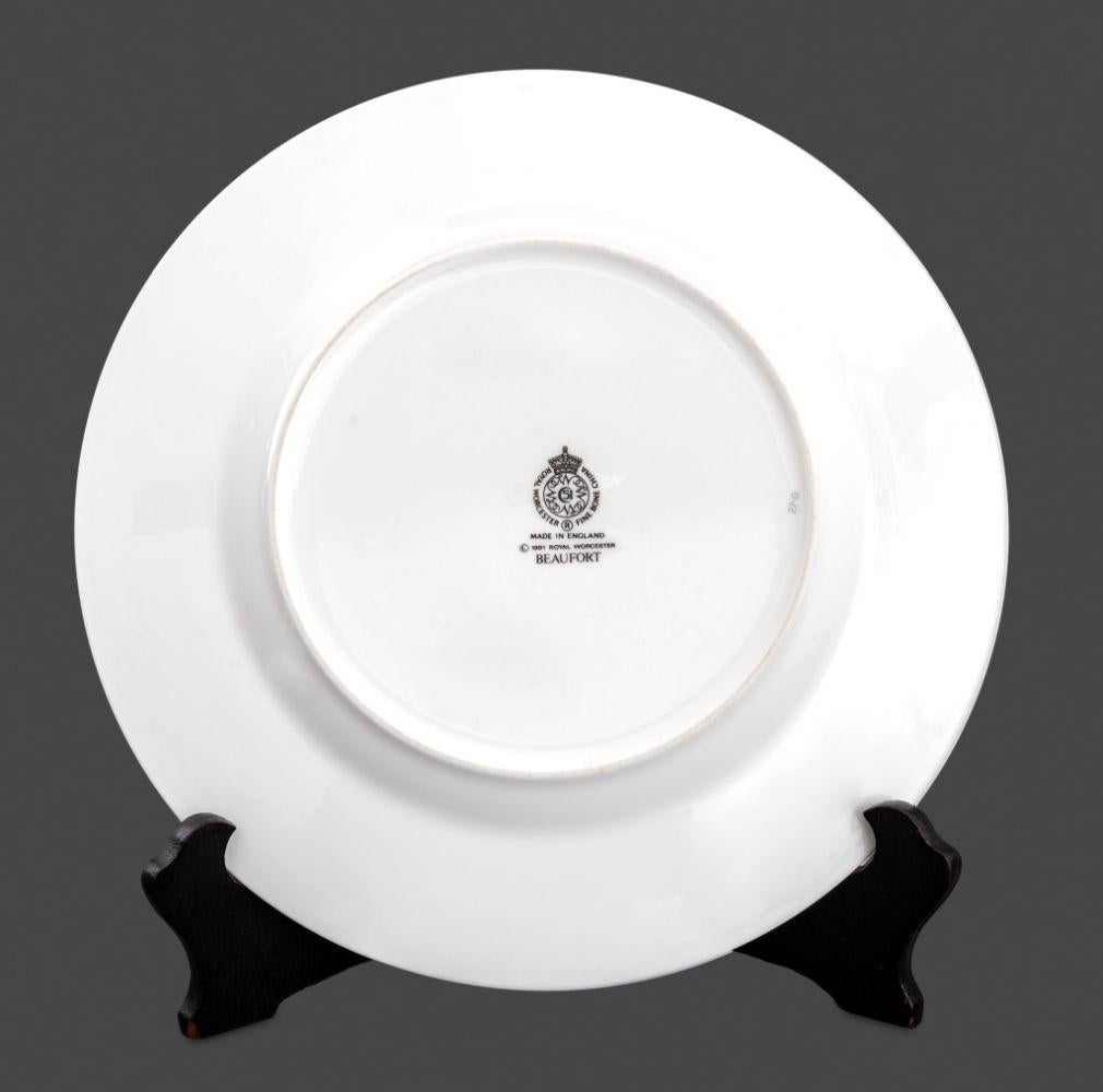 Royal Worchester, rotes Tafelservice „Beaufort“, Royal Worchester, 51 (Keramik) im Angebot