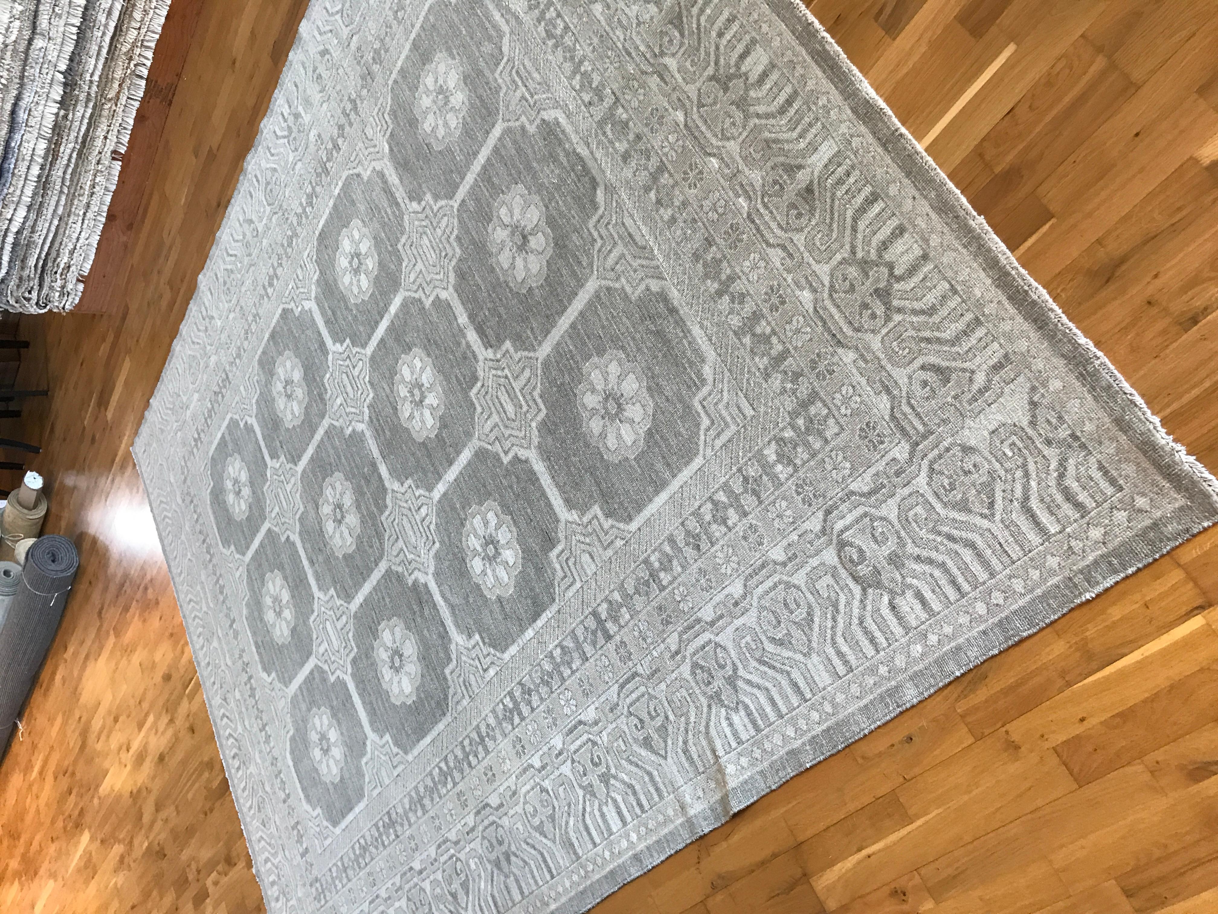 Wool Royal Ziegler Gray Area Rug For Sale