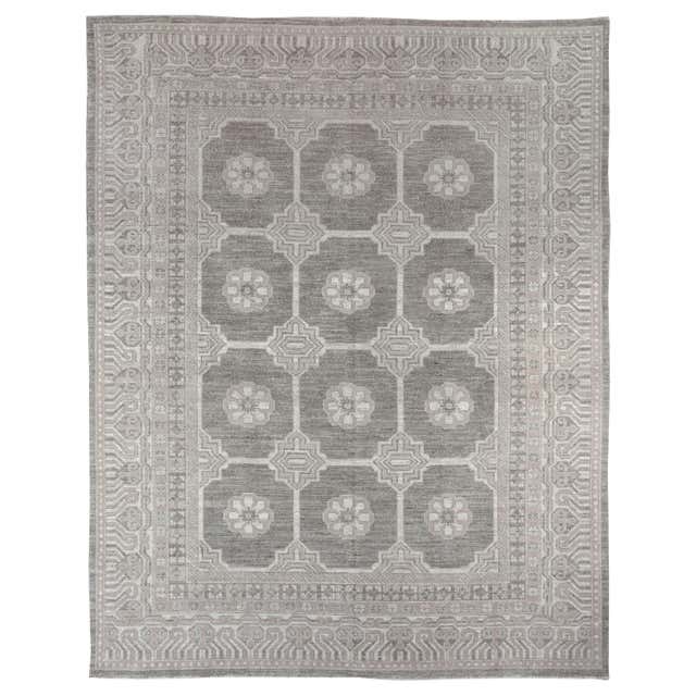 Dark Gray Loop Cut Rug For Sale at 1stDibs