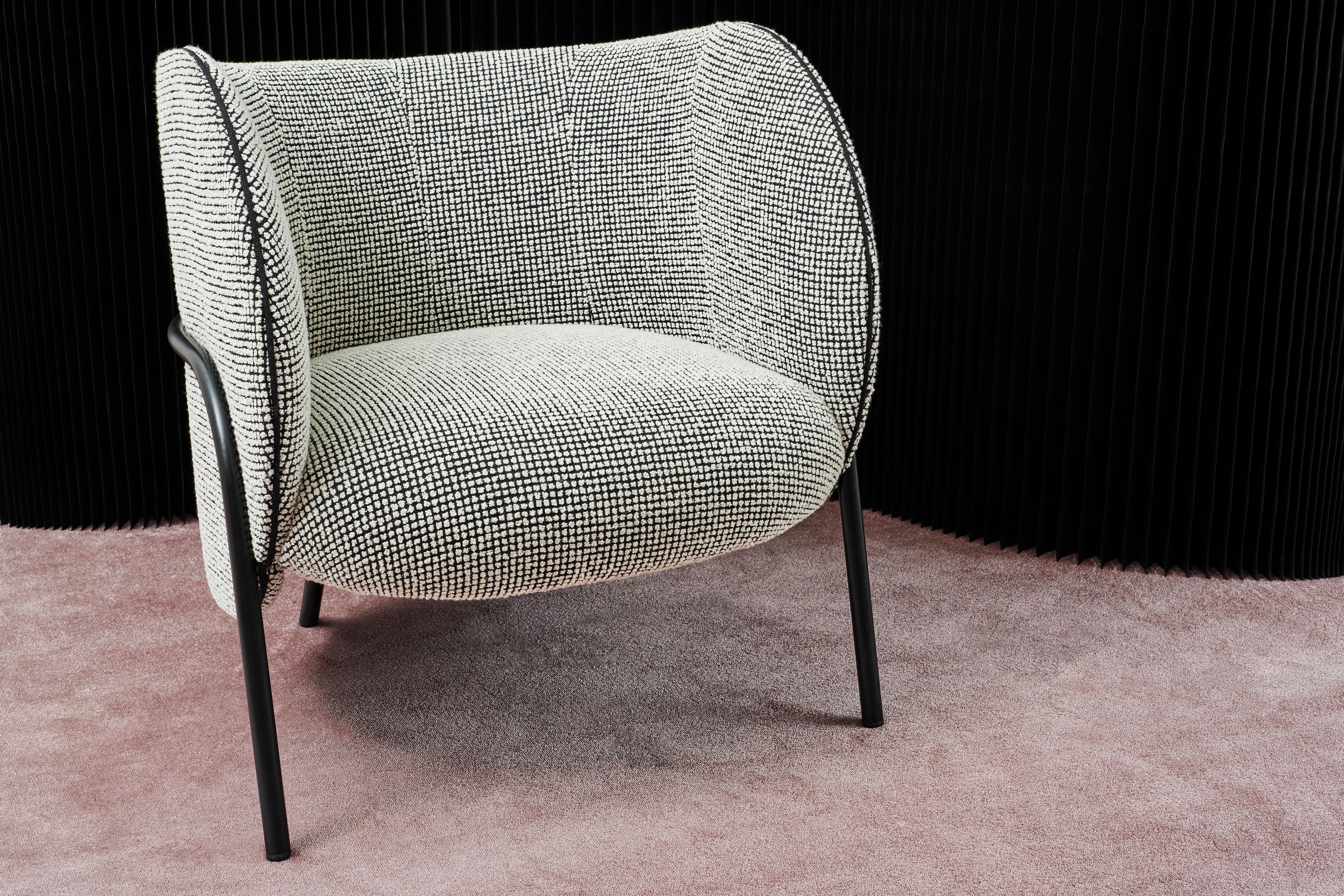 Contemporary SP01 Royce Armchair in Boucle Wool Fabric, Made in Italy For Sale