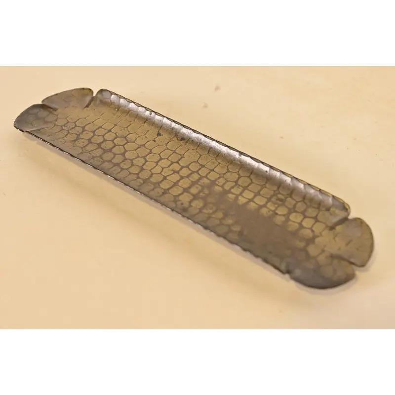 Roycroft Arts & Crafts Messing fertig gehämmert Kupfer Stift Tablett, 1920er Jahre (amerikanisch) im Angebot