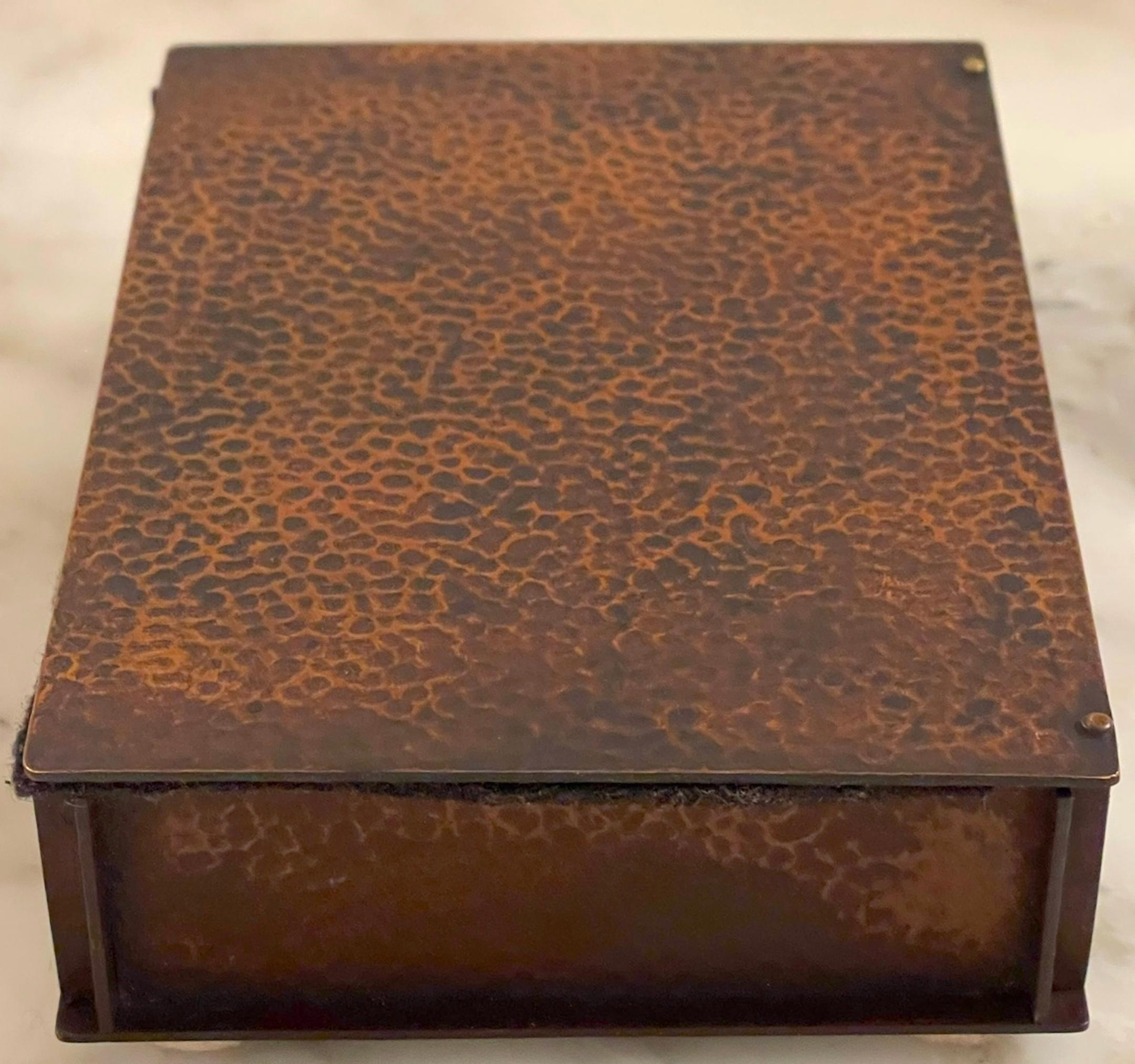 American Roycroft Arts & Crafts Copper Table Box, from The Roycroft Inn at East Aurora NY For Sale