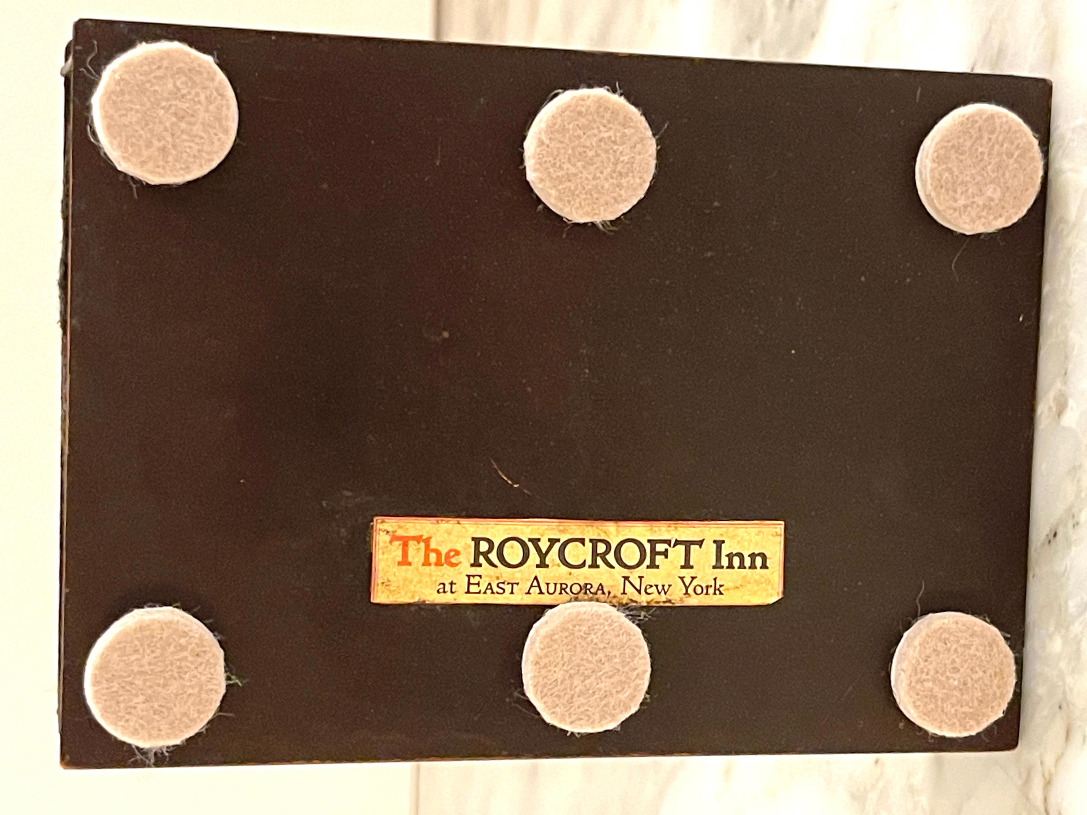 Boîte de table Roycroft Arts & Crafts en cuivre, provenant du Roycroft Inn at East Aurora NY en vente 1