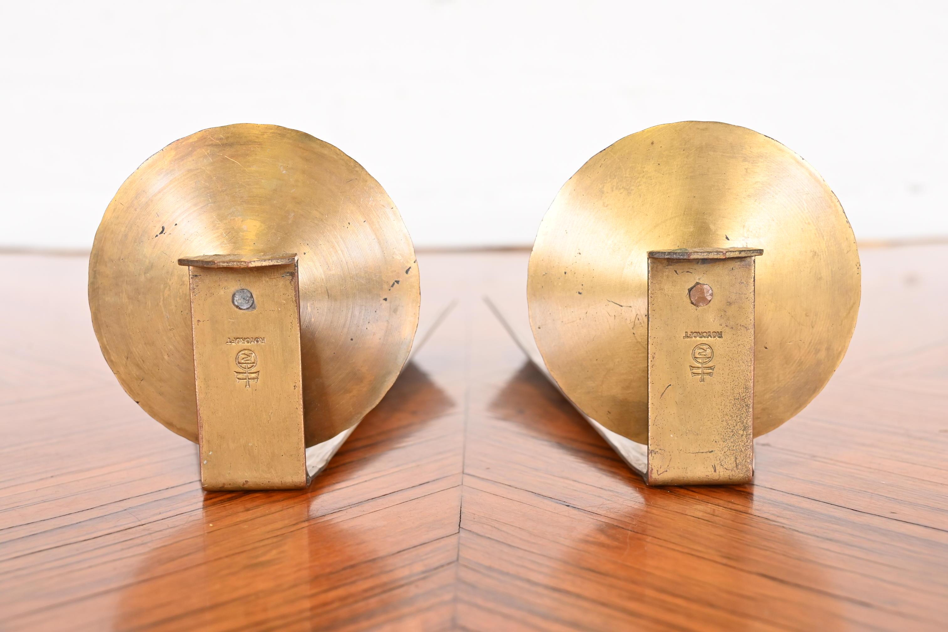 Roycroft Arts & Crafts Hammered Brass Candle Wall Sconces, Pair In Good Condition For Sale In South Bend, IN