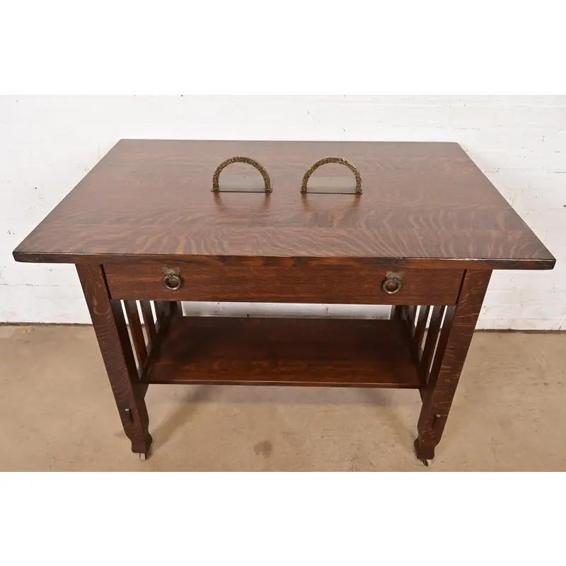 Roycroft Arts & Crafts gehämmert Messing über Kupfer Buchstützen, CIRCA 1920s im Angebot 9