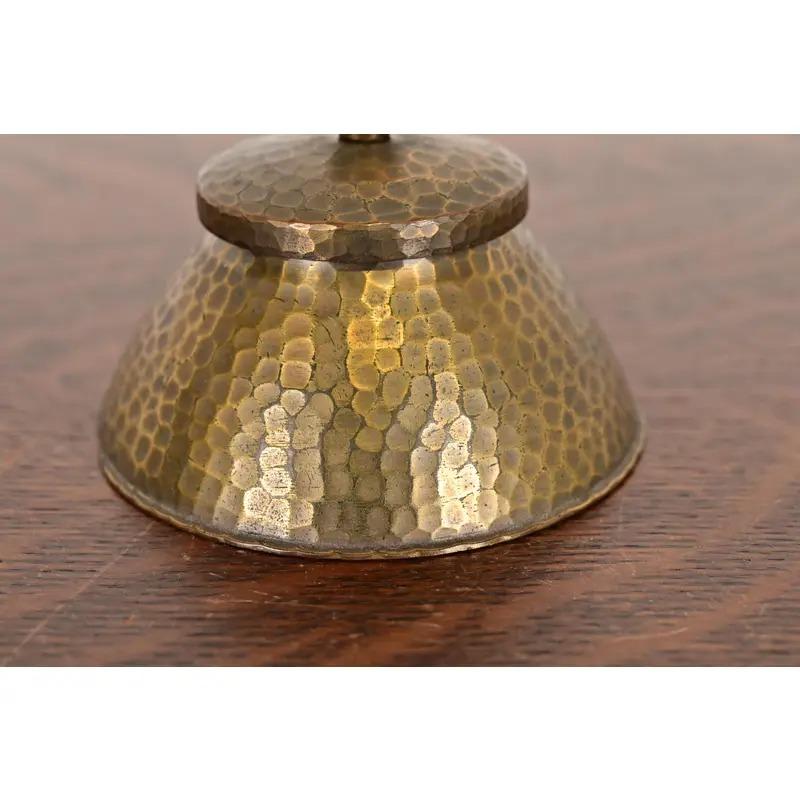 Roycroft Arts & Crafts Hammered Brass Over Copper Inkwell, Circa 1920s For Sale 1